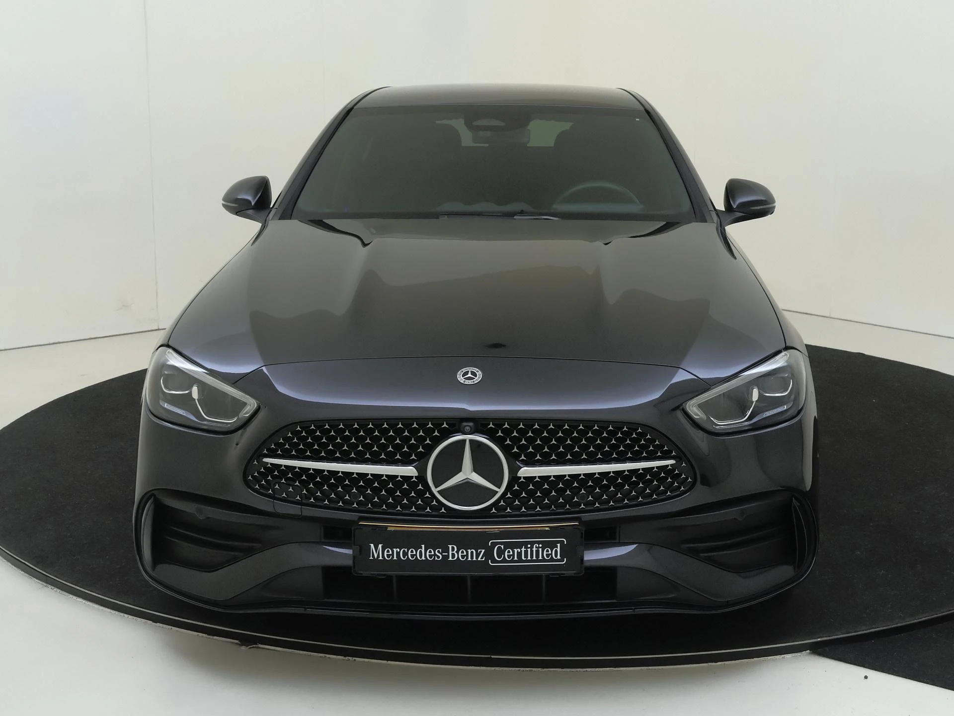 Mercedes-Benz-C-Klasse-image-5