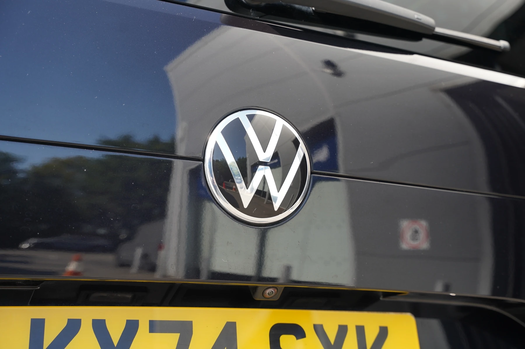 Volkswagen-Multivan-image-37