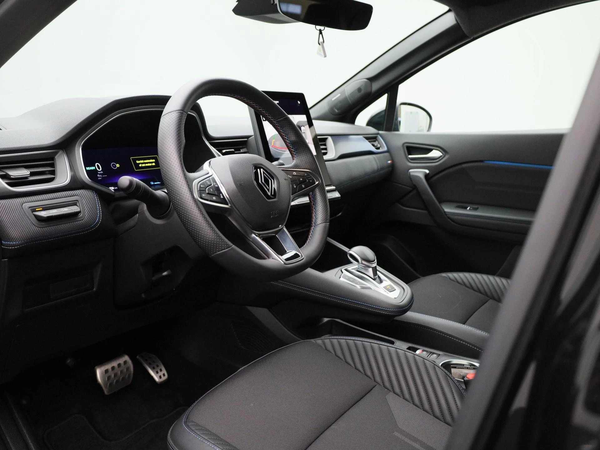 Renault-Captur-image-30