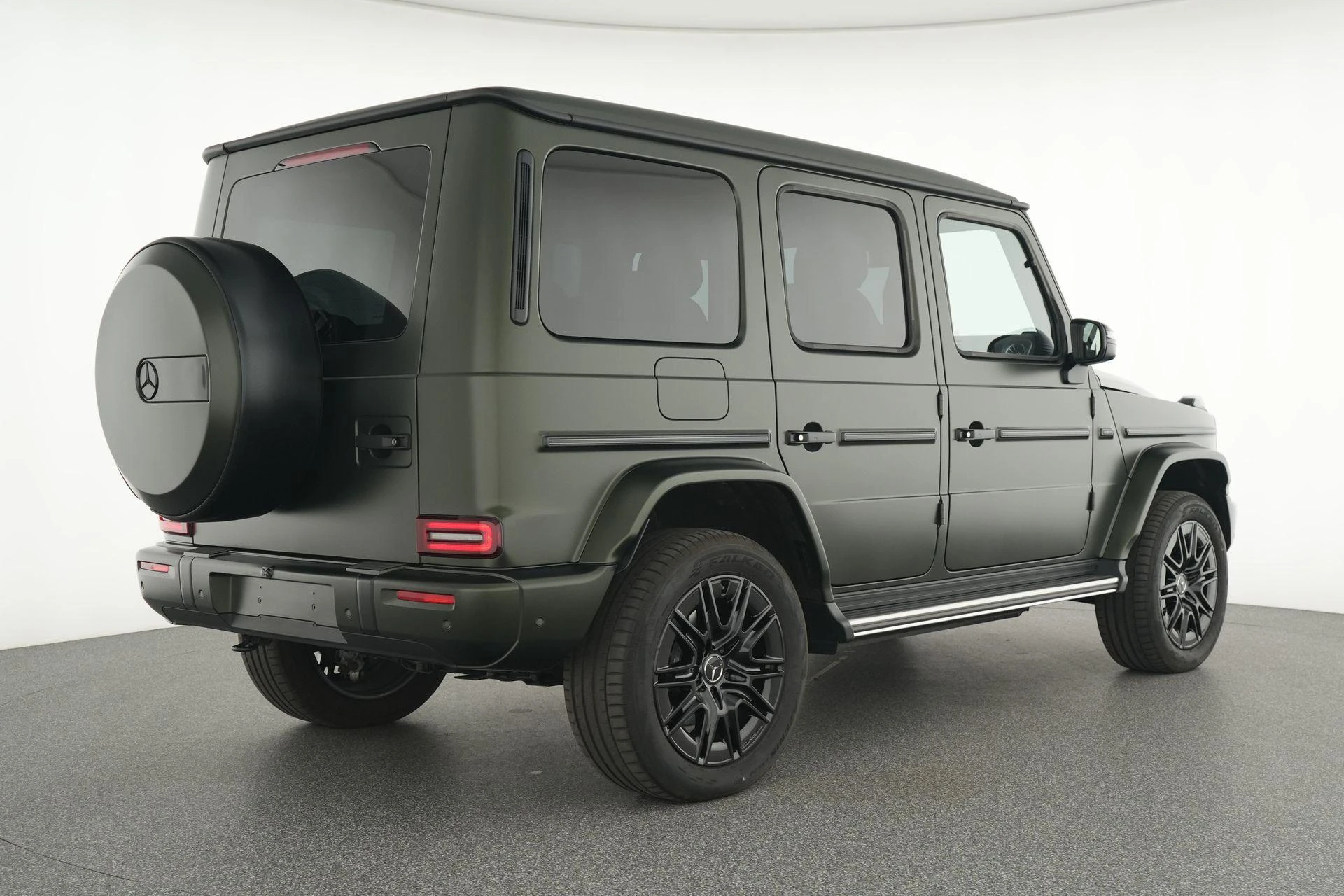 Mercedes-Benz-G-Klasse-image-3
