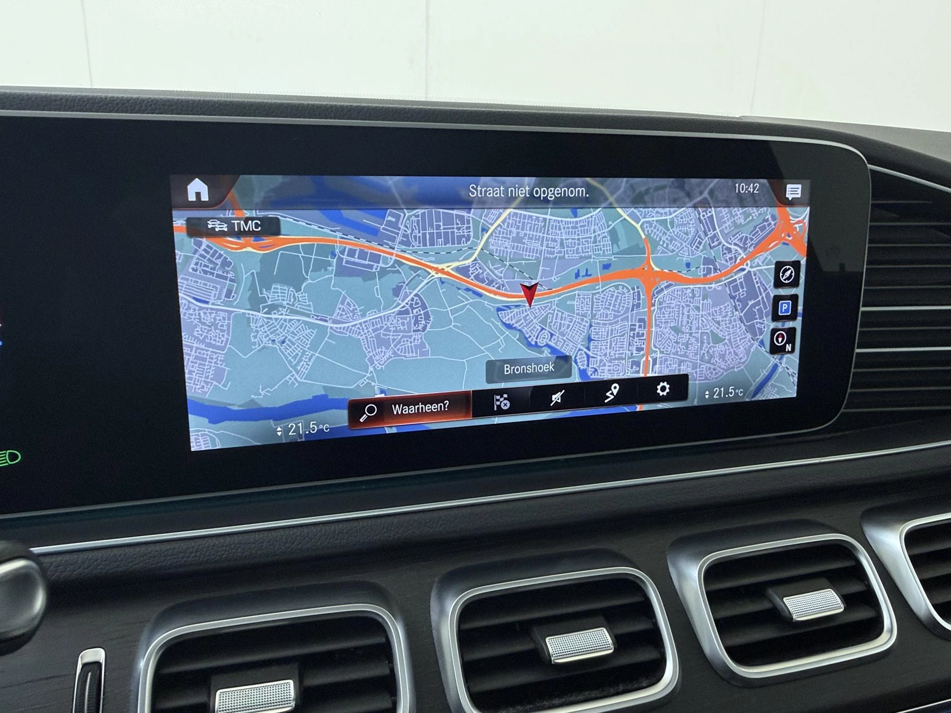 Mercedes-Benz-GLE-image-16