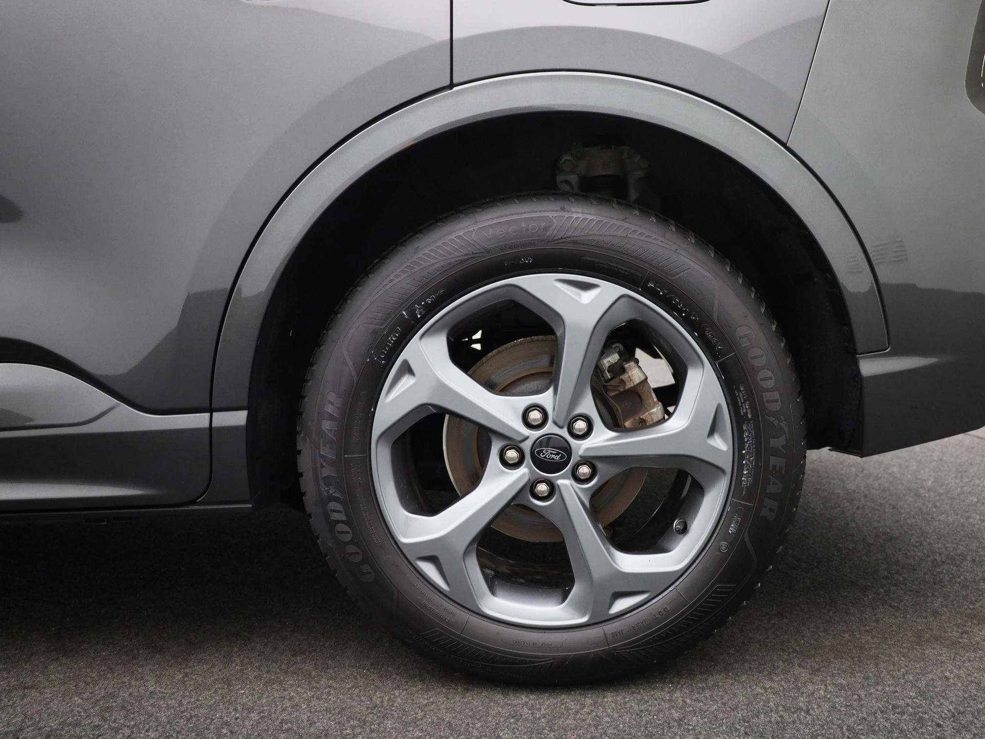 Ford-Kuga-image-13