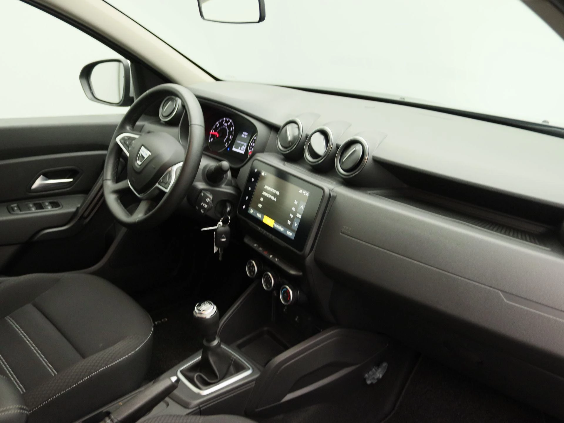 Dacia-Duster-image-24