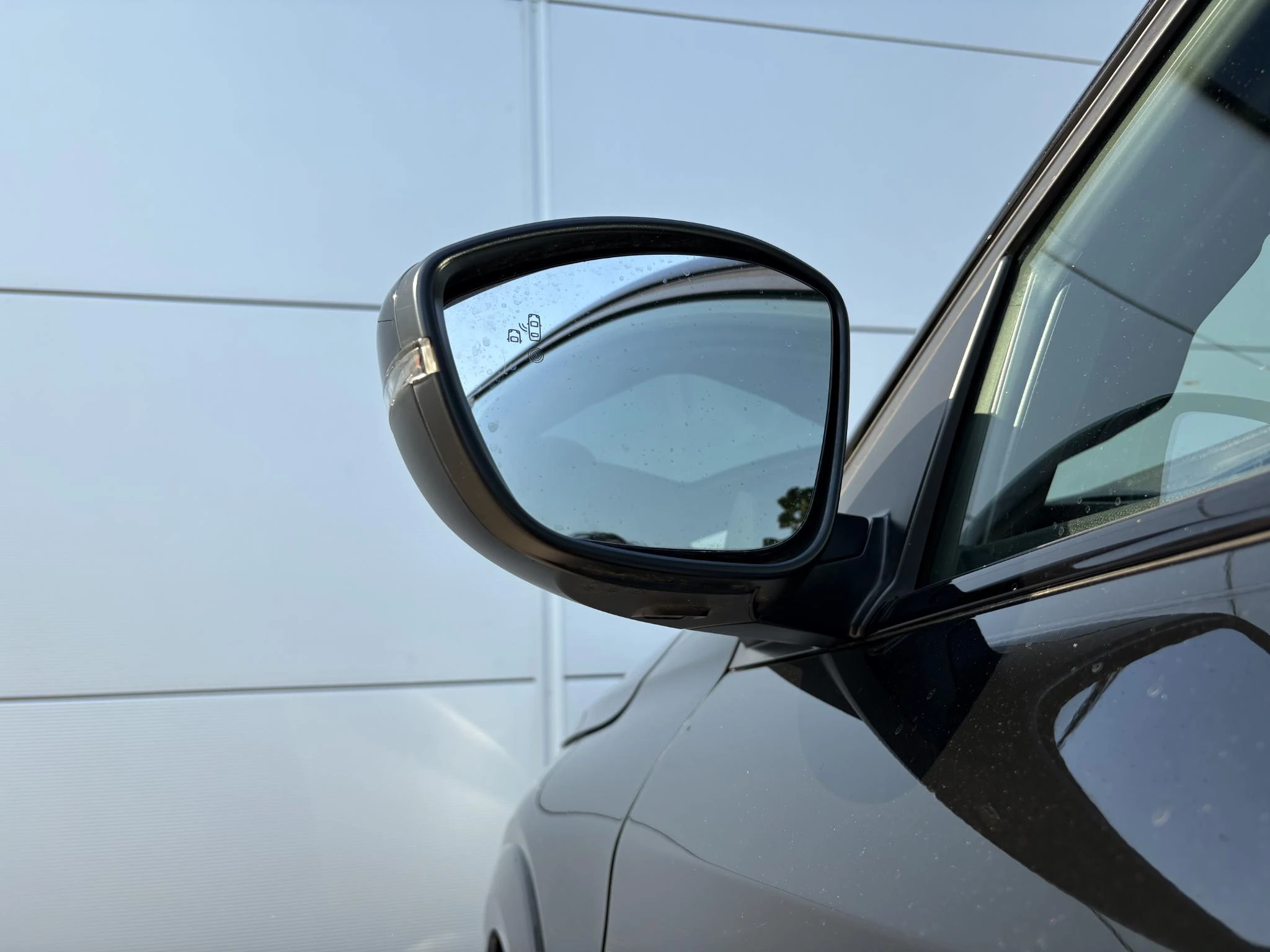 Peugeot-208-image-28