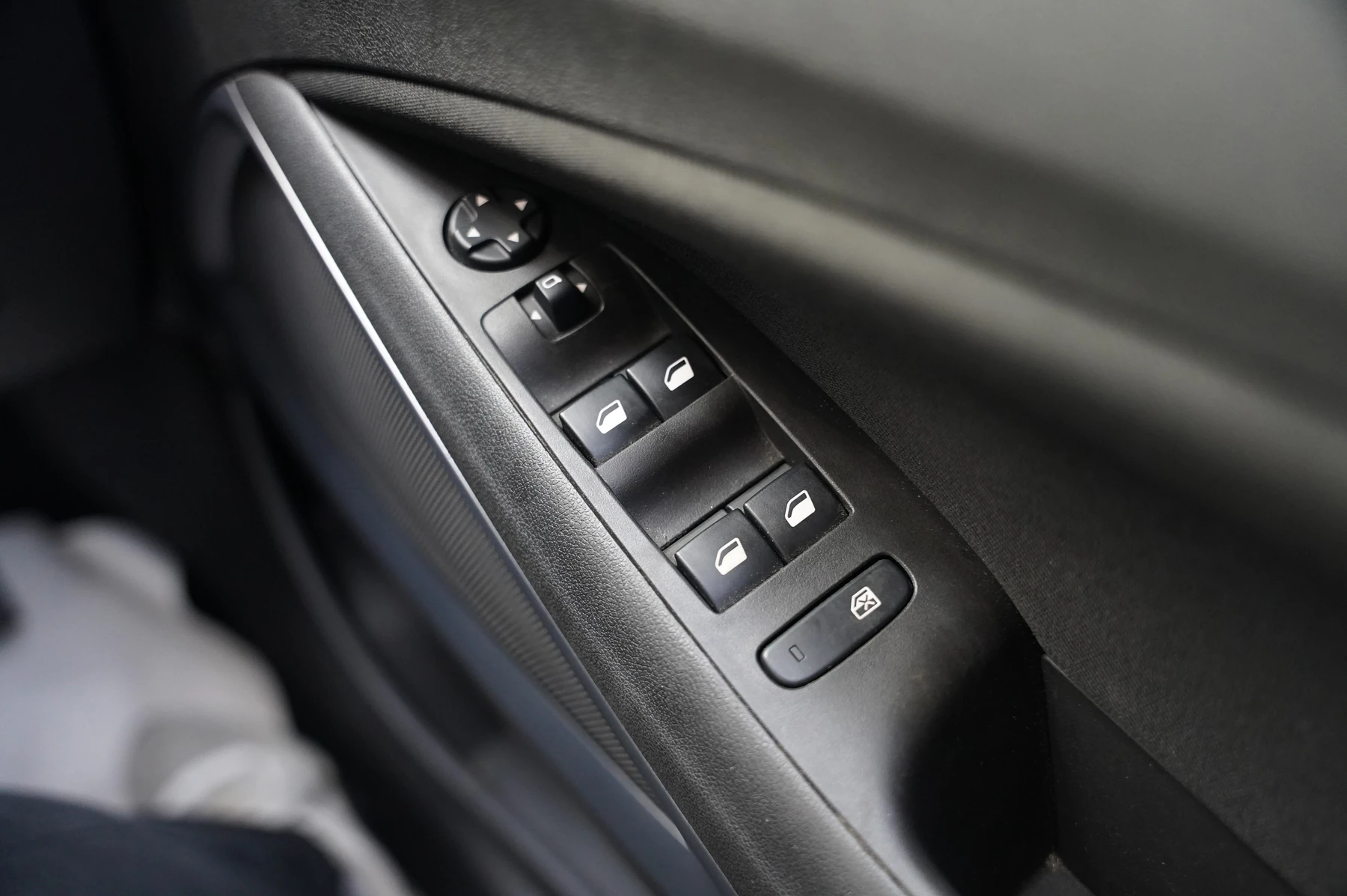 Vauxhall-CROSSLAND X-image-18