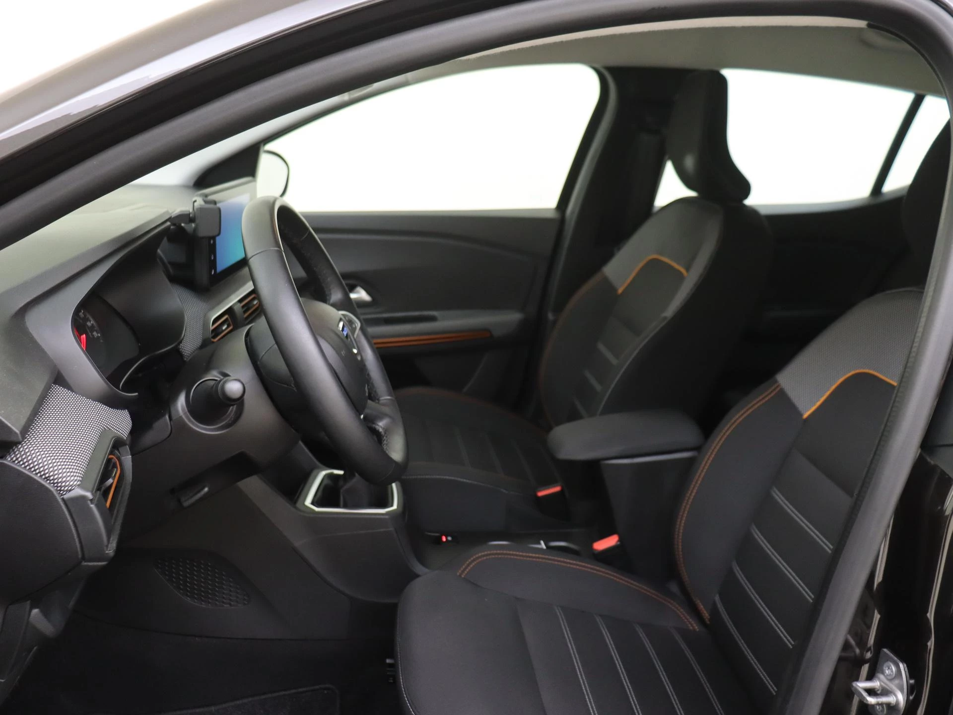Dacia-Sandero Stepway-image-10