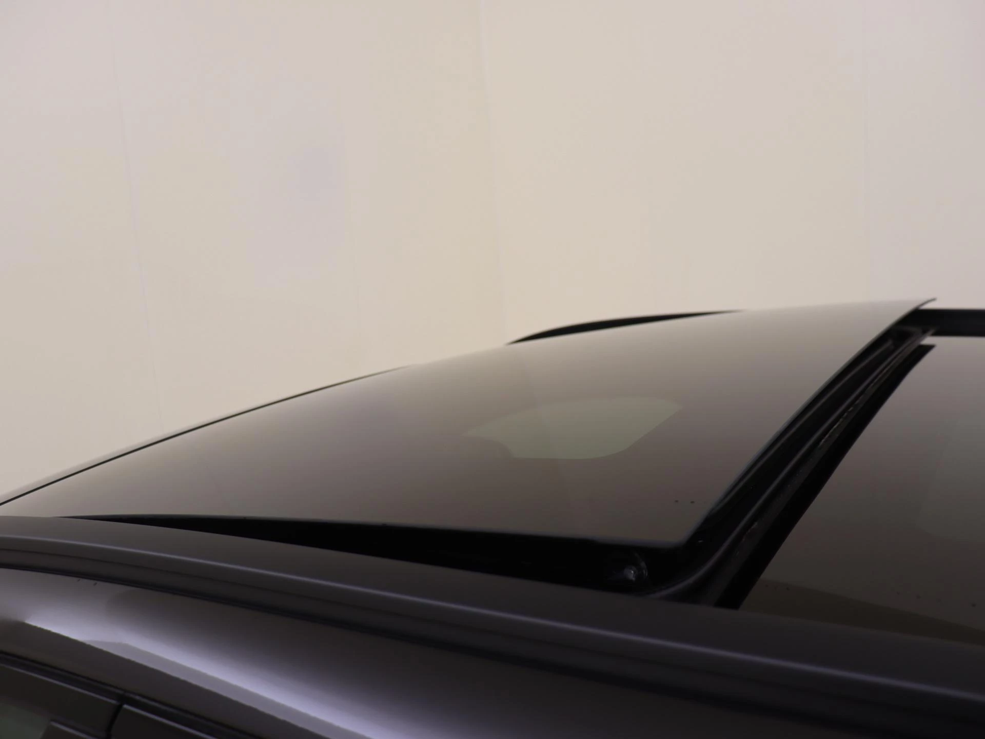 Mercedes-Benz-C-Klasse-image-27