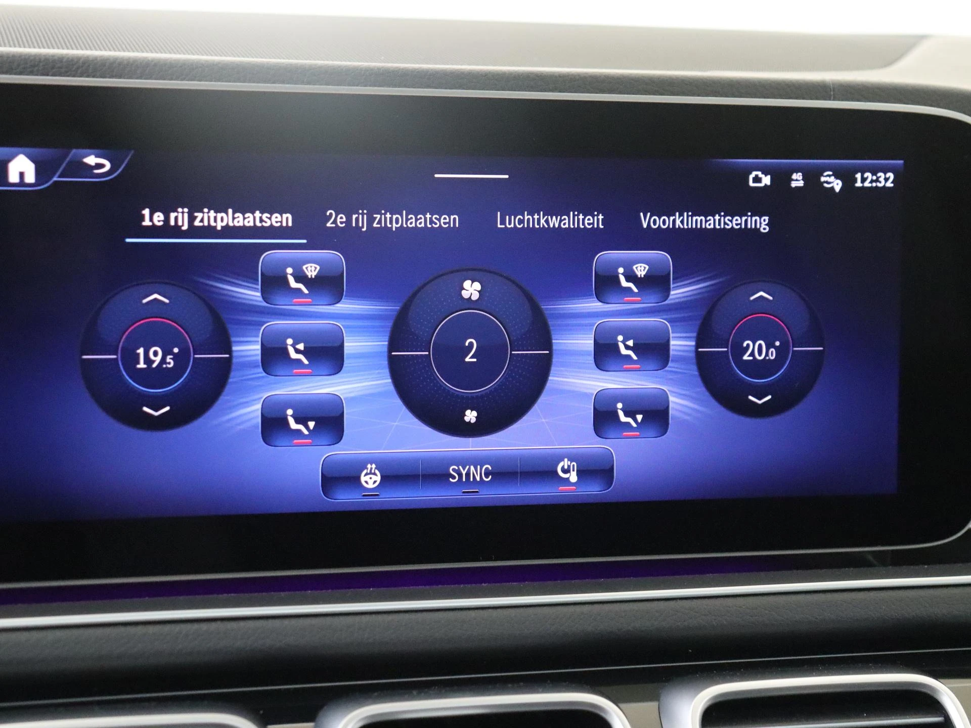 Mercedes-Benz-GLE-image-17