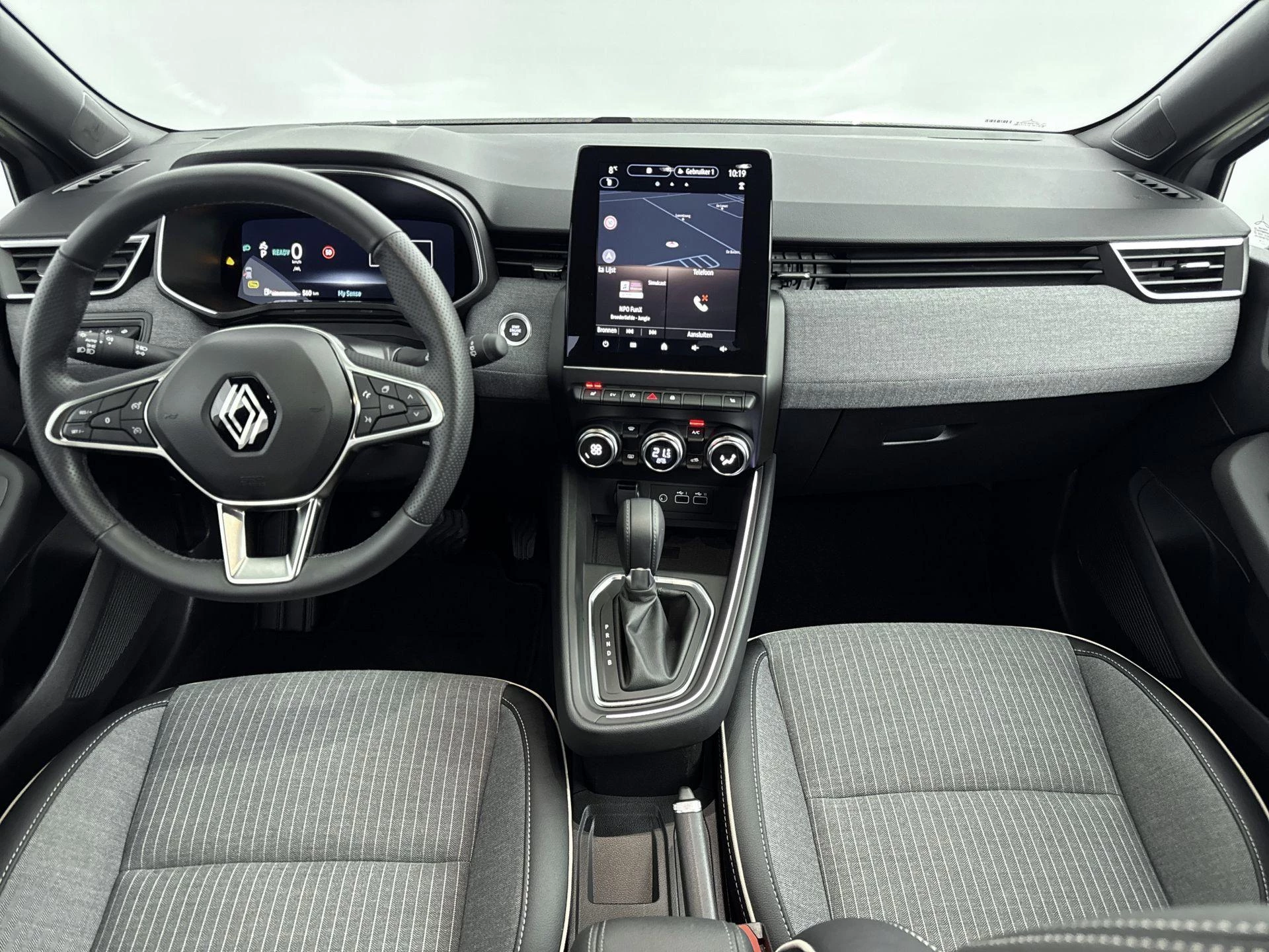 Renault-Clio-image-17