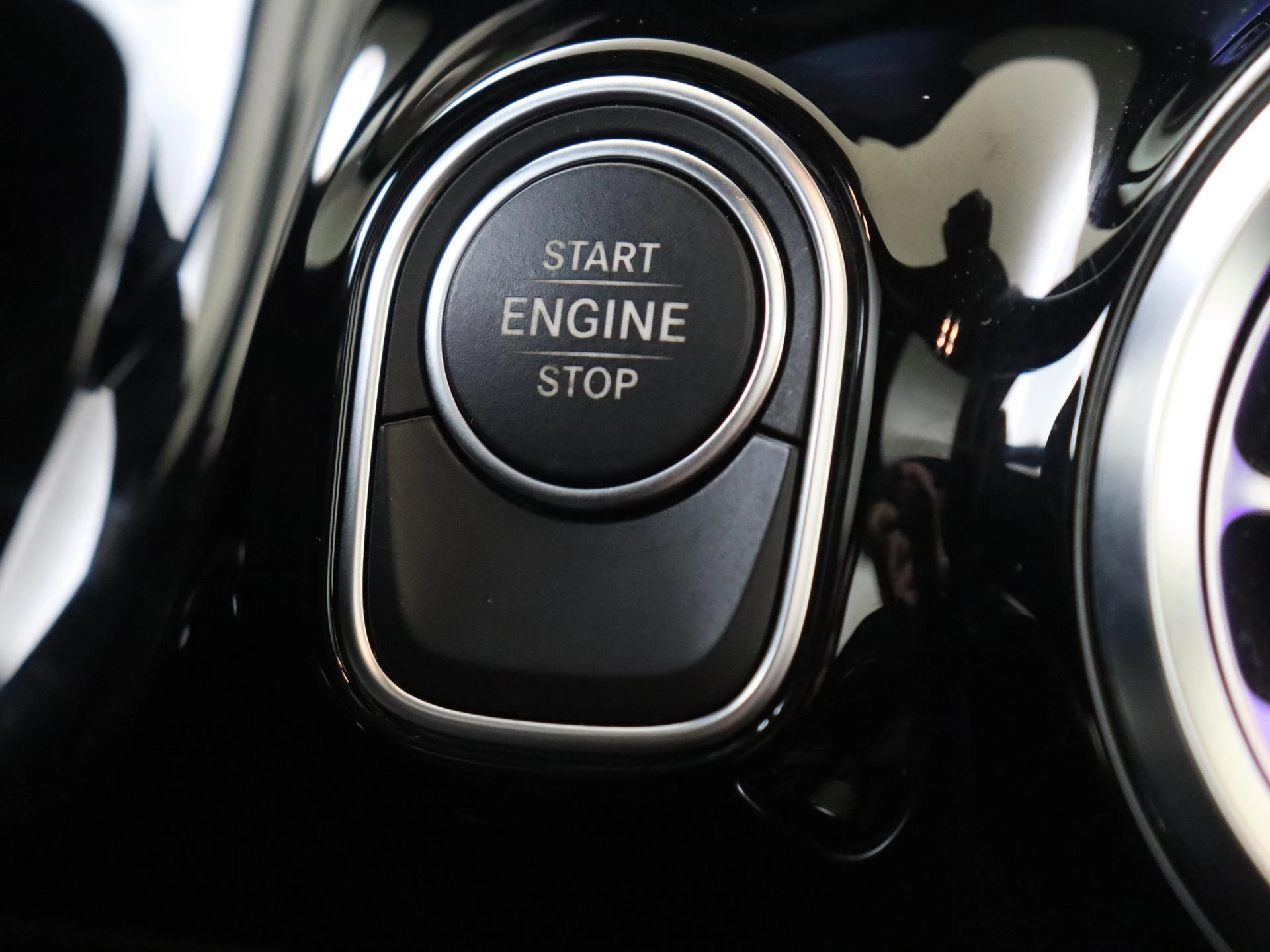 Mercedes-Benz-B-Klasse-image-21