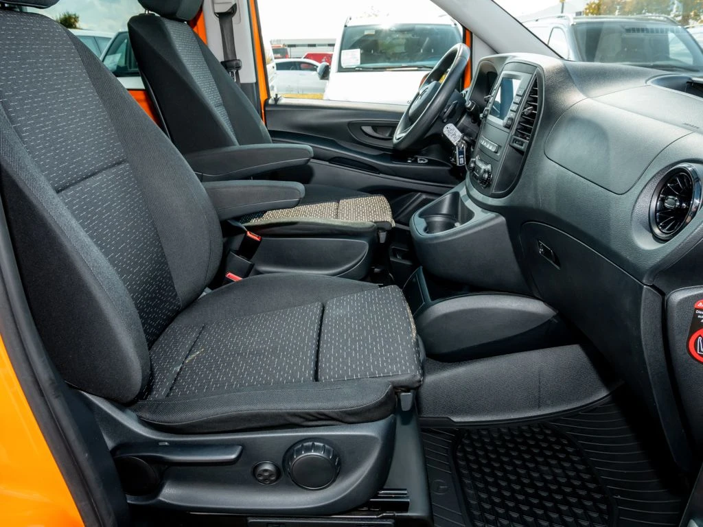 Mercedes-Benz-Vito 114-image-11