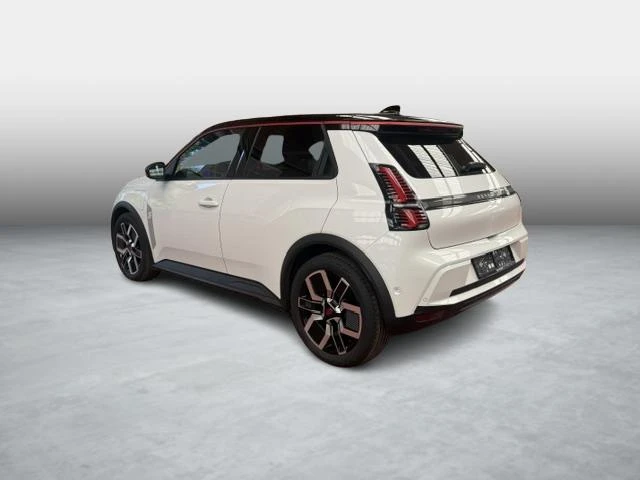 Renault 5 E-Tech electric EV 52kWh Techno 110 kW comfort range