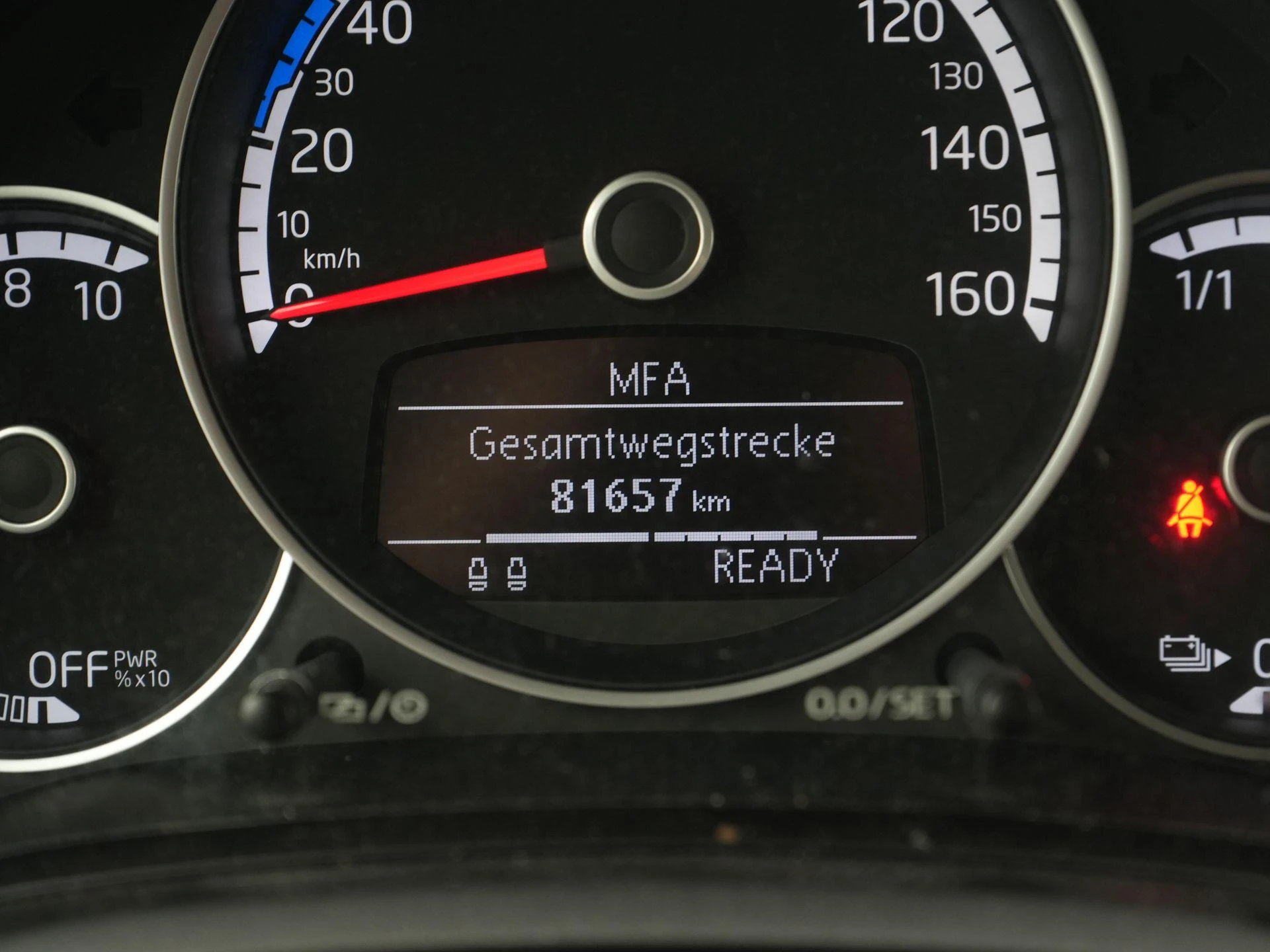 Volkswagen-e-up!-image-27