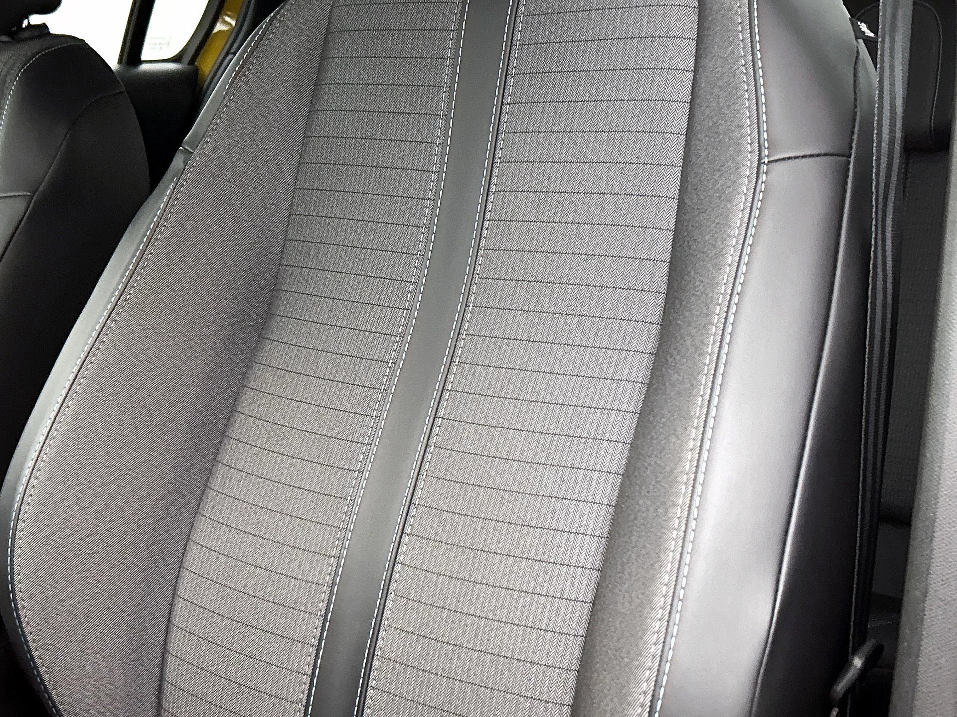 Peugeot-208-image-10