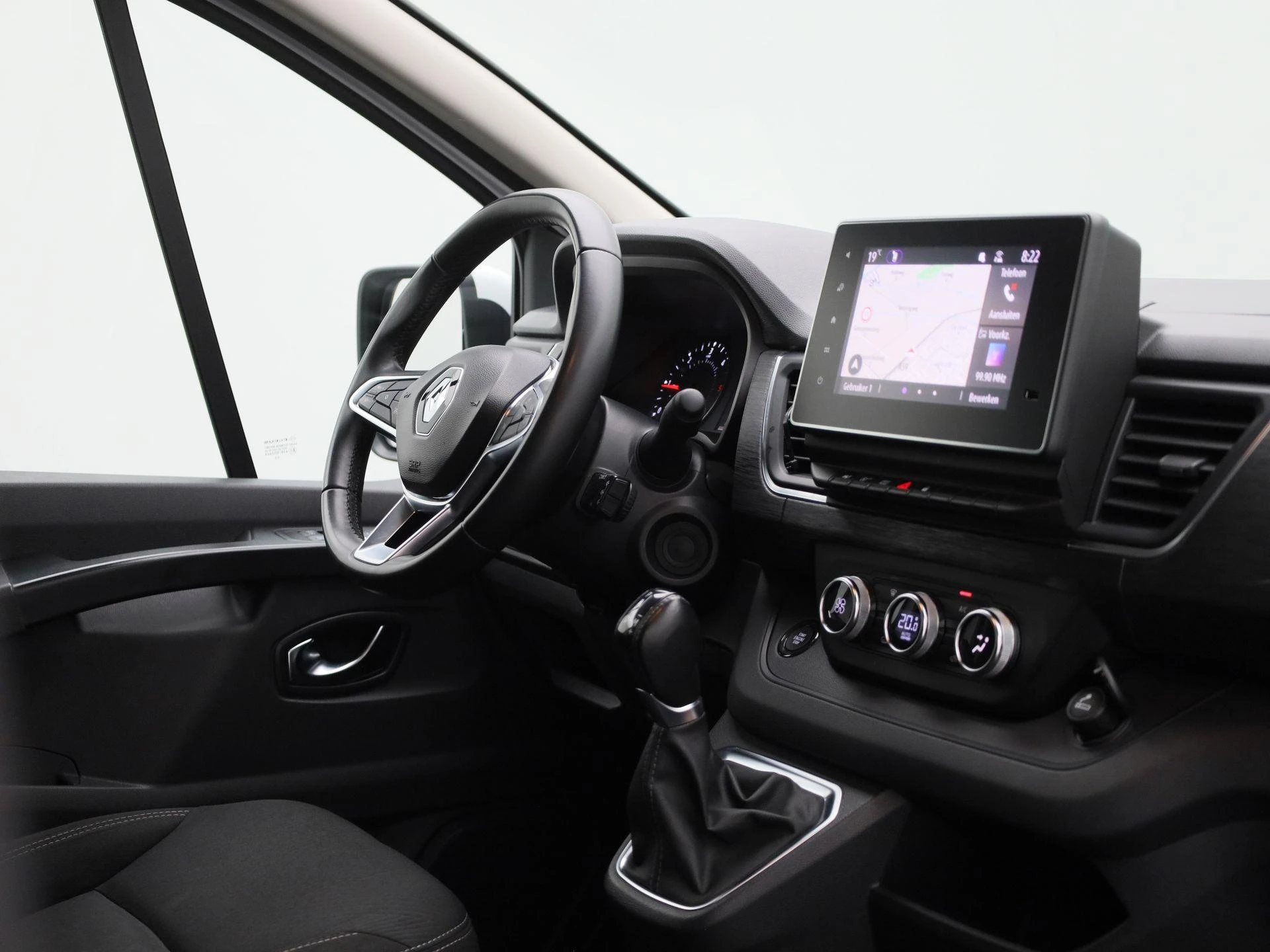 Renault-Trafic-image-6