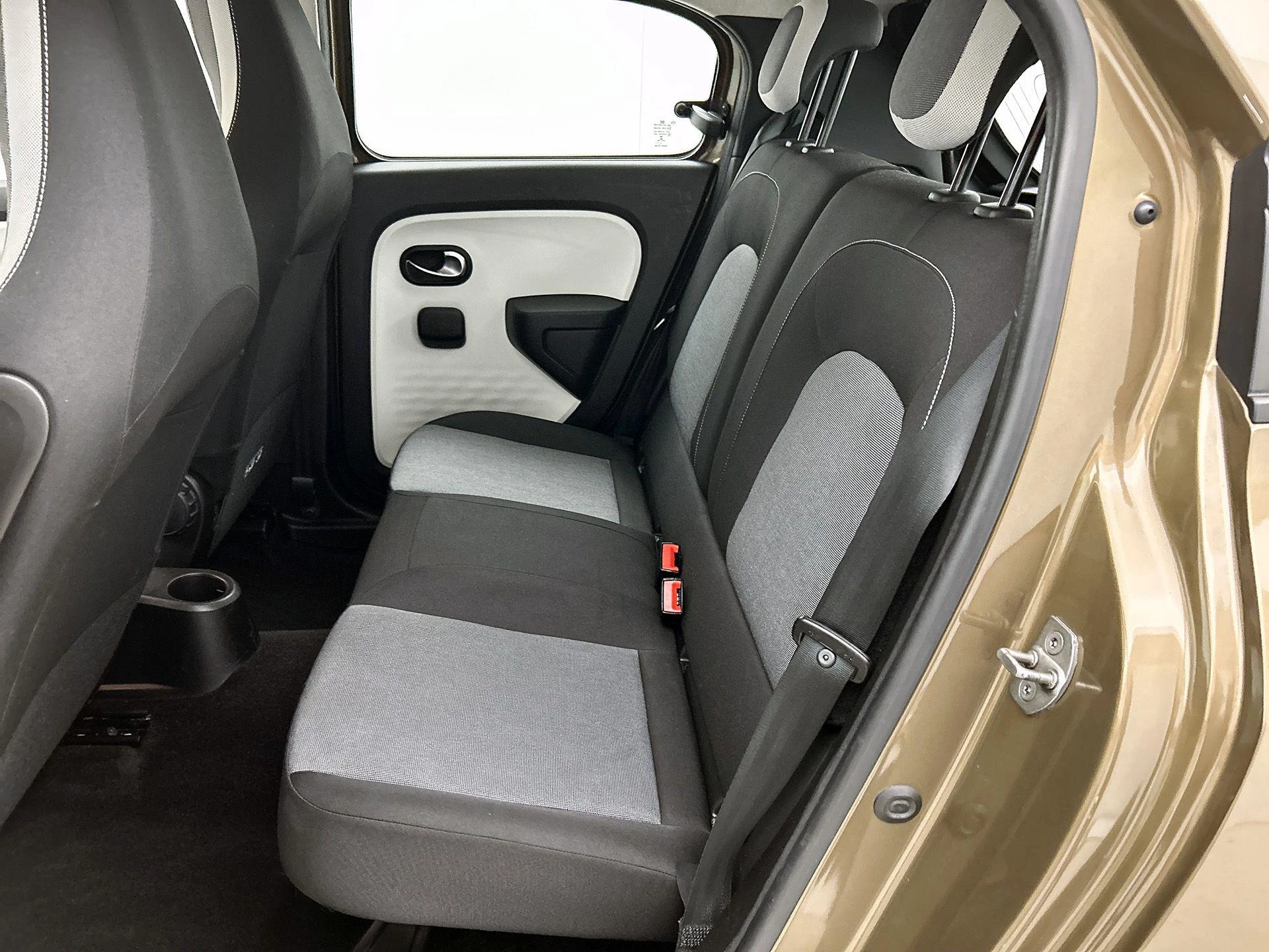 Renault-Twingo-image-25