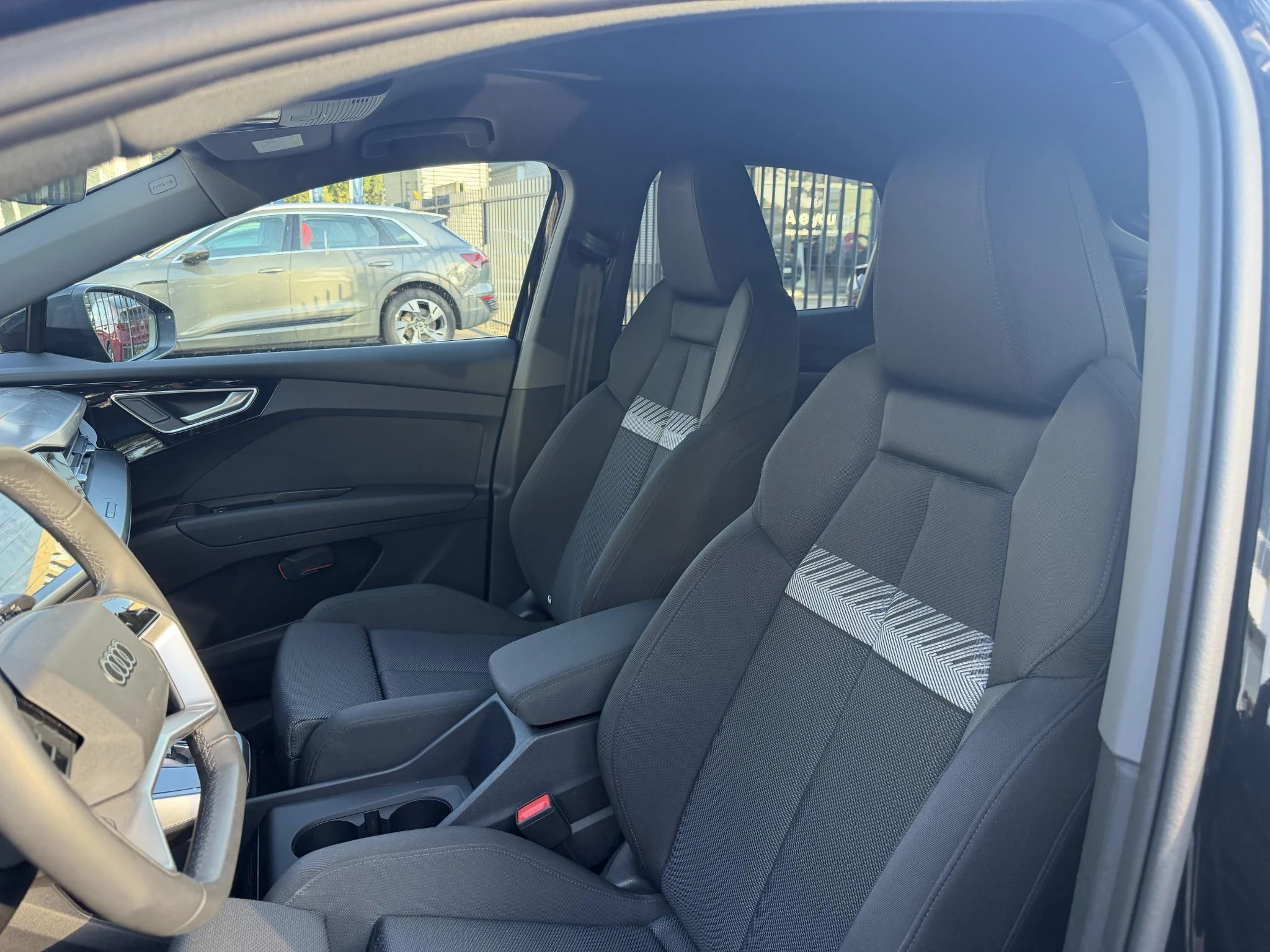 Audi-Q4 Sportback e-tron-image-3