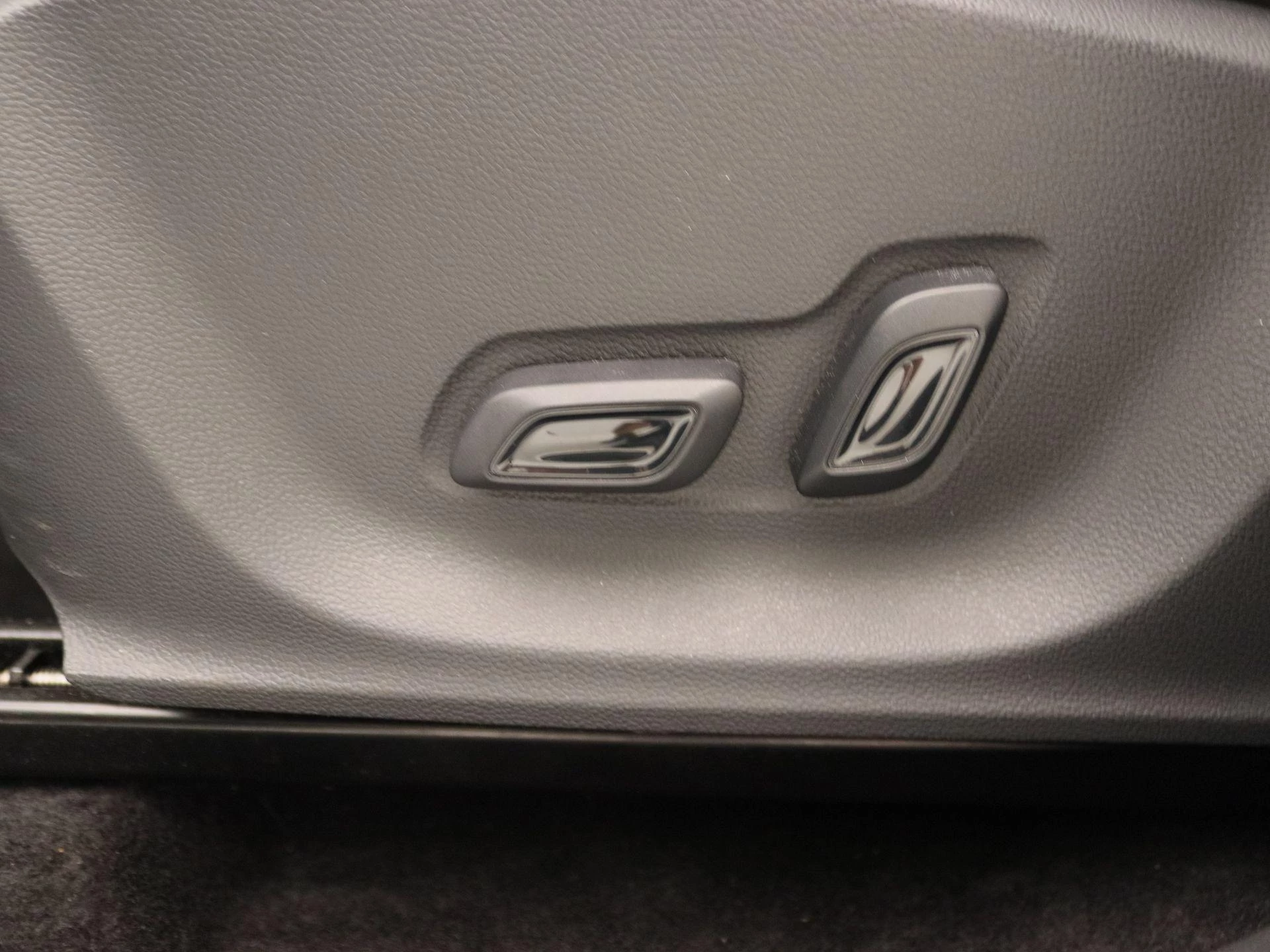 MG ZS EV Long Range Luxury 70 kWh