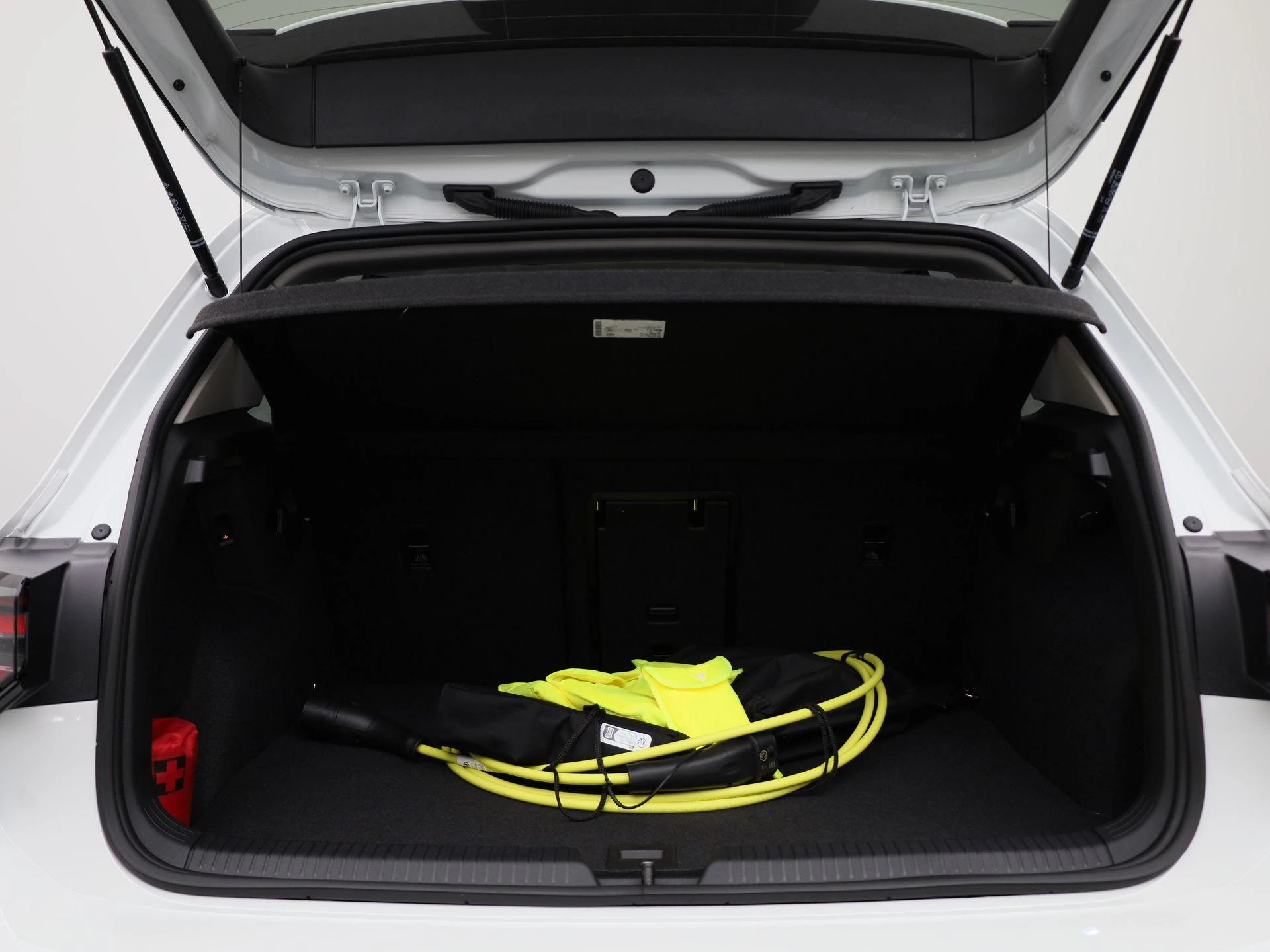 Volkswagen-Golf-image-13