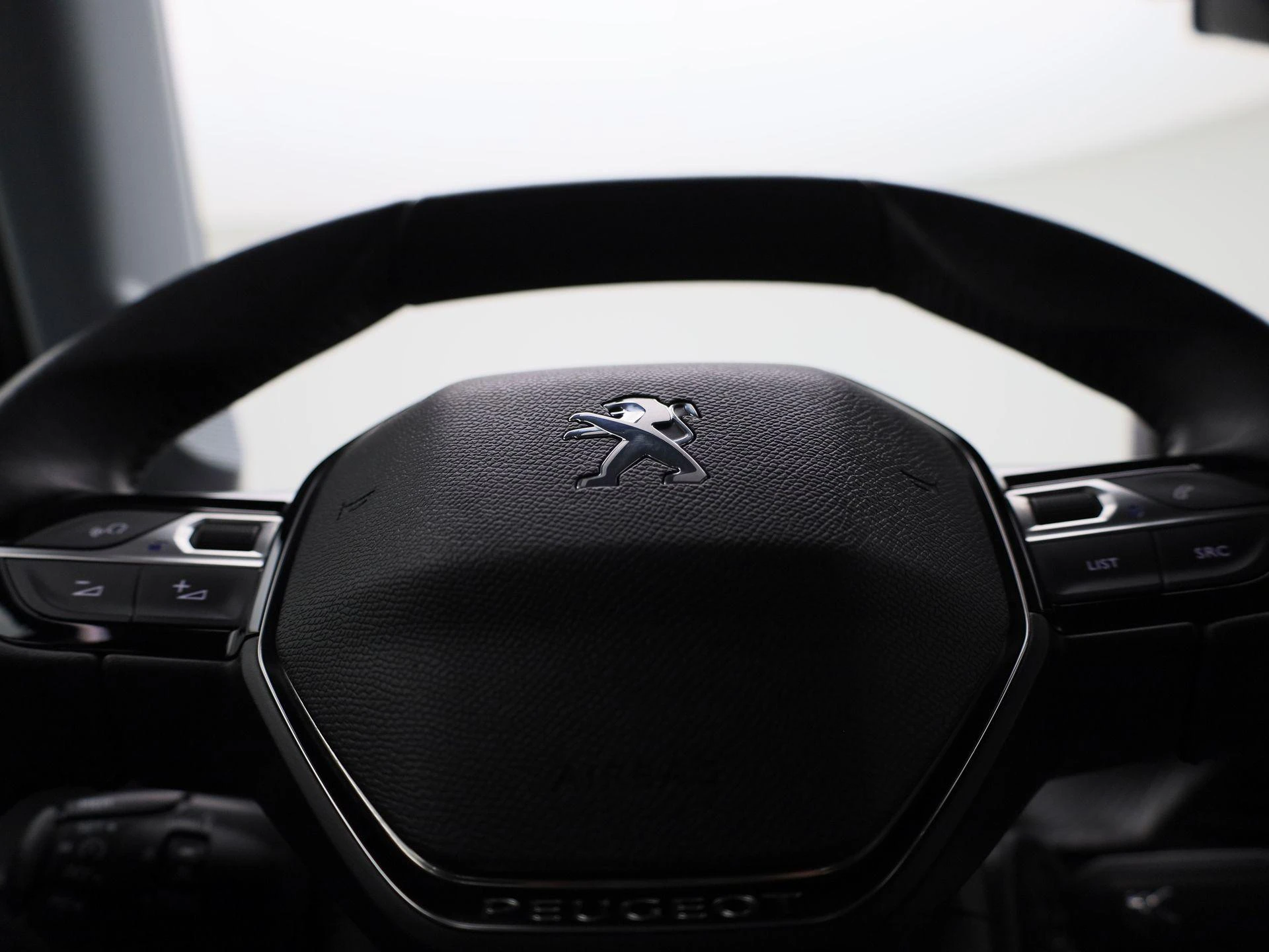 Peugeot-208-image-30
