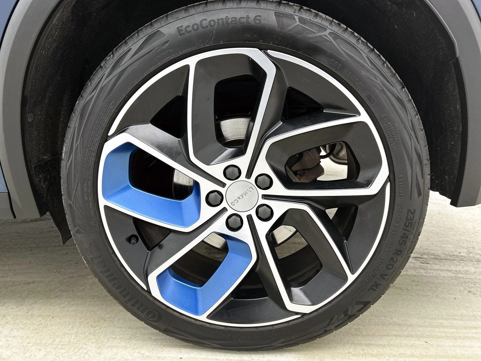 Lynk & Co-01-image-40