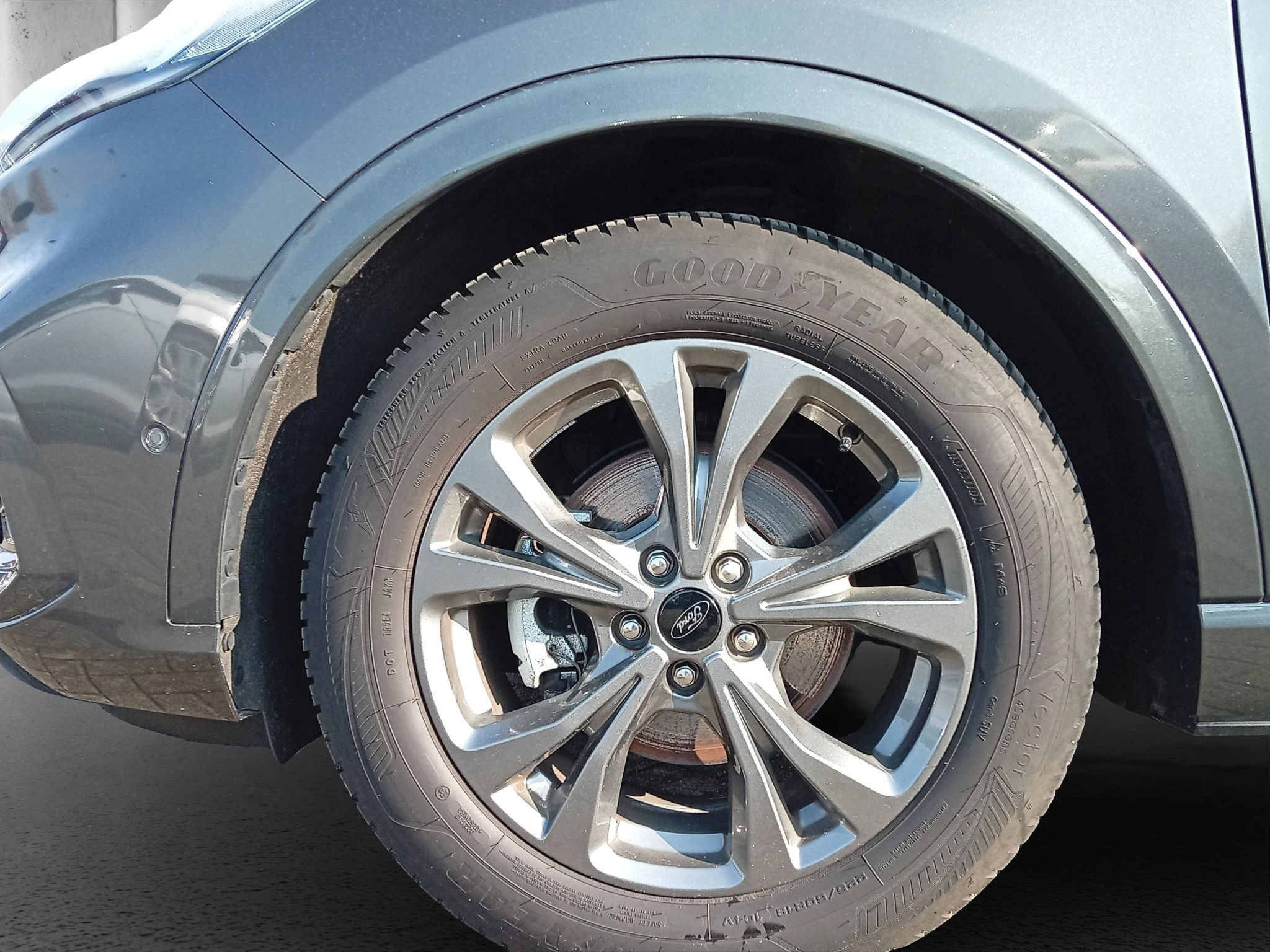 Ford-Kuga-image-8