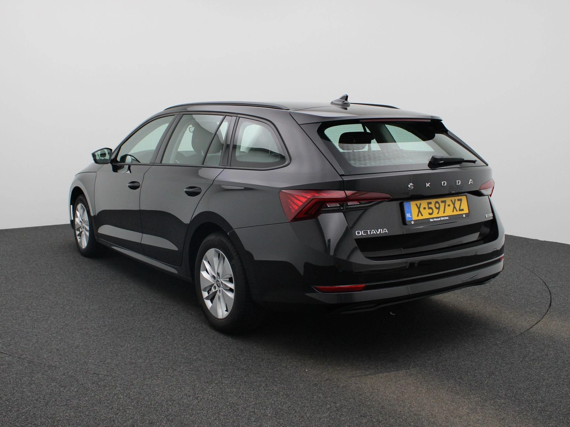 Škoda Octavia Combi 1.0 e-TSI Business Edition