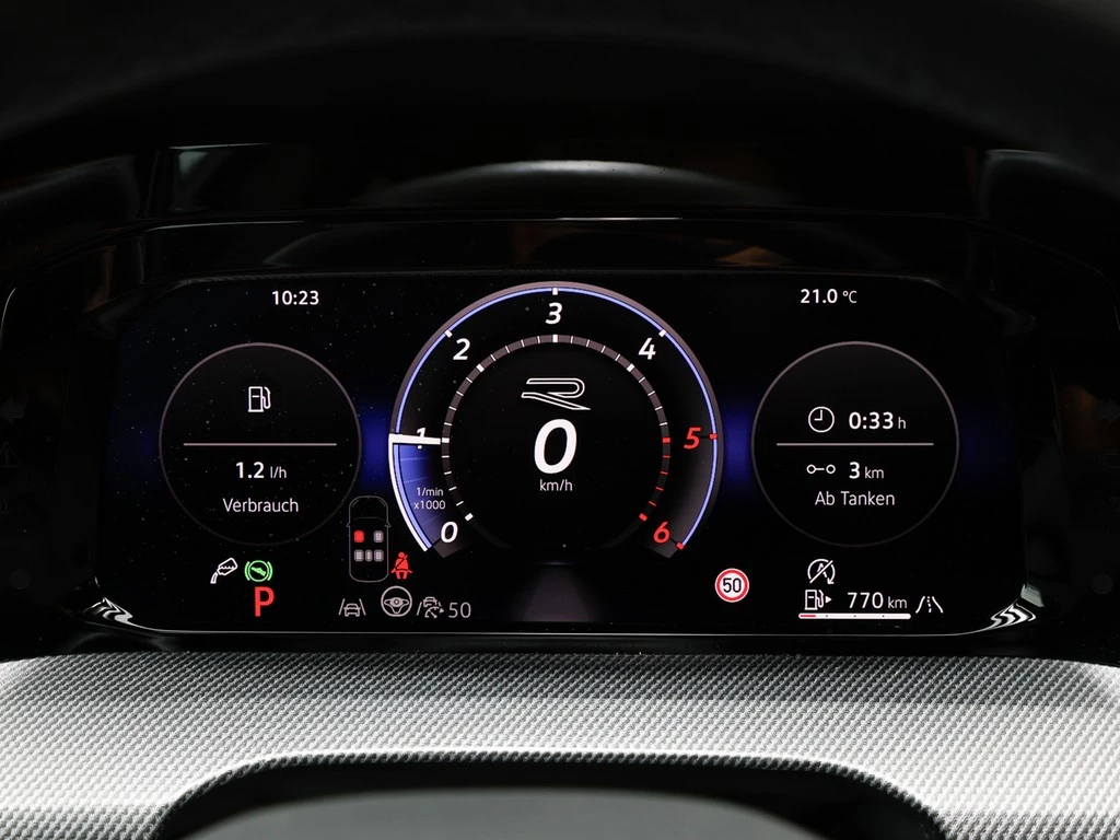 Volkswagen-Golf-image-13