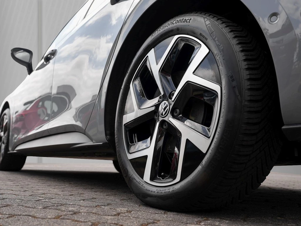 Volkswagen ID.3 Pro Performance *LED*Navi*Kamera*ACC*Kessy*19" Wellington*ergo ActiveSitz *Parkassist*uvm.. Batteriezertifikat!