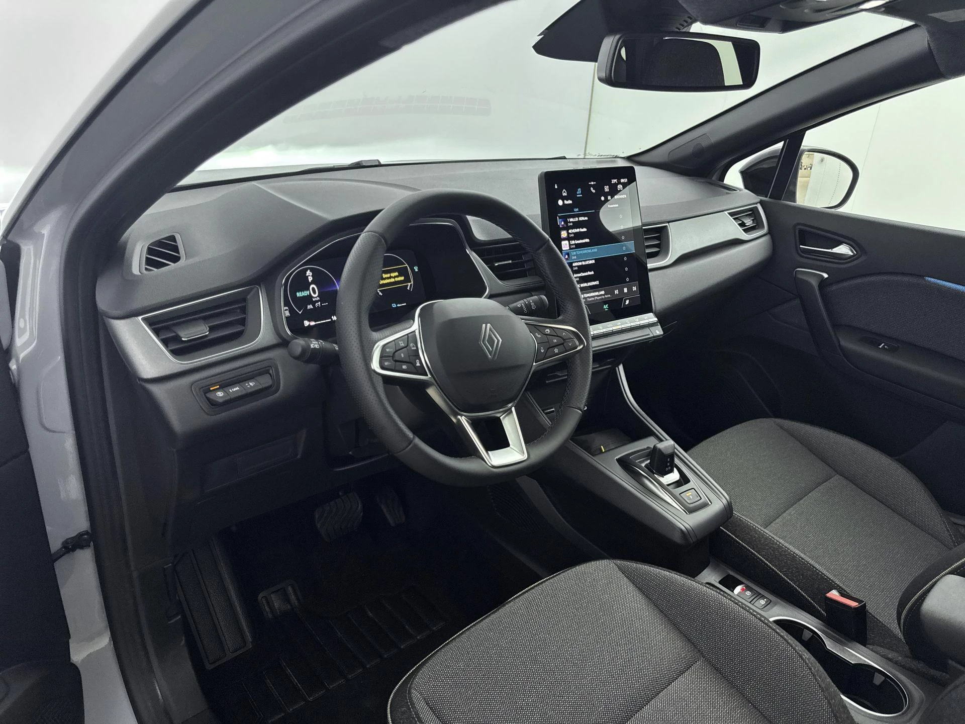 Renault-Captur-image-7