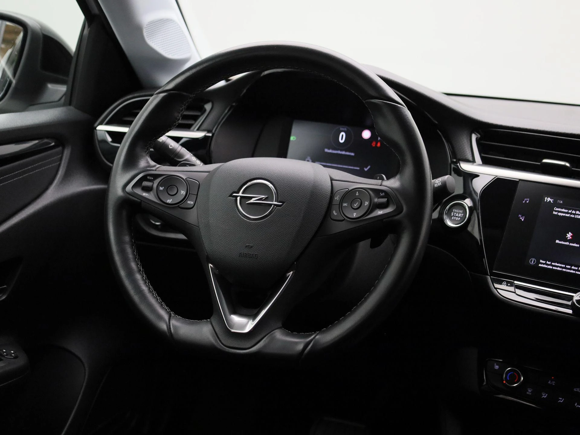 Opel-Corsa-image-8