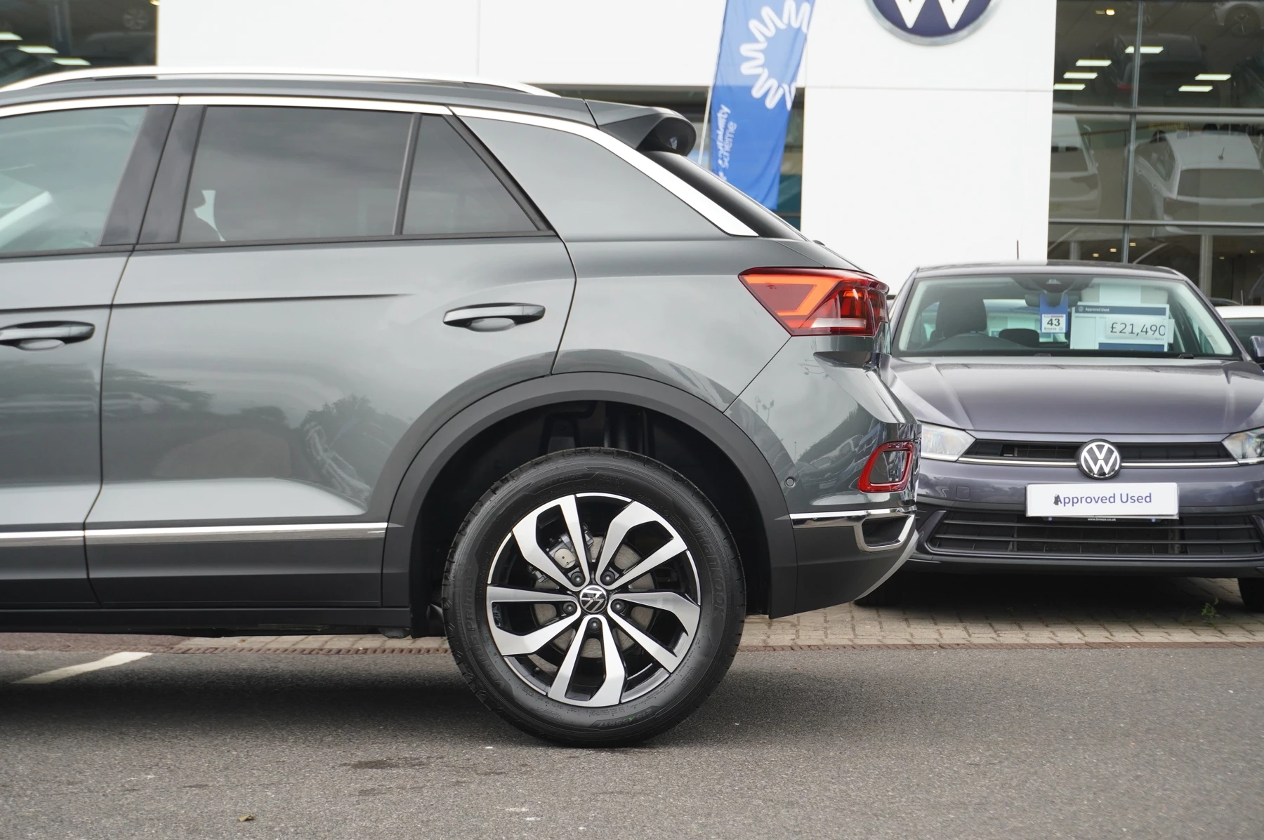 Volkswagen-T-Roc-image-20