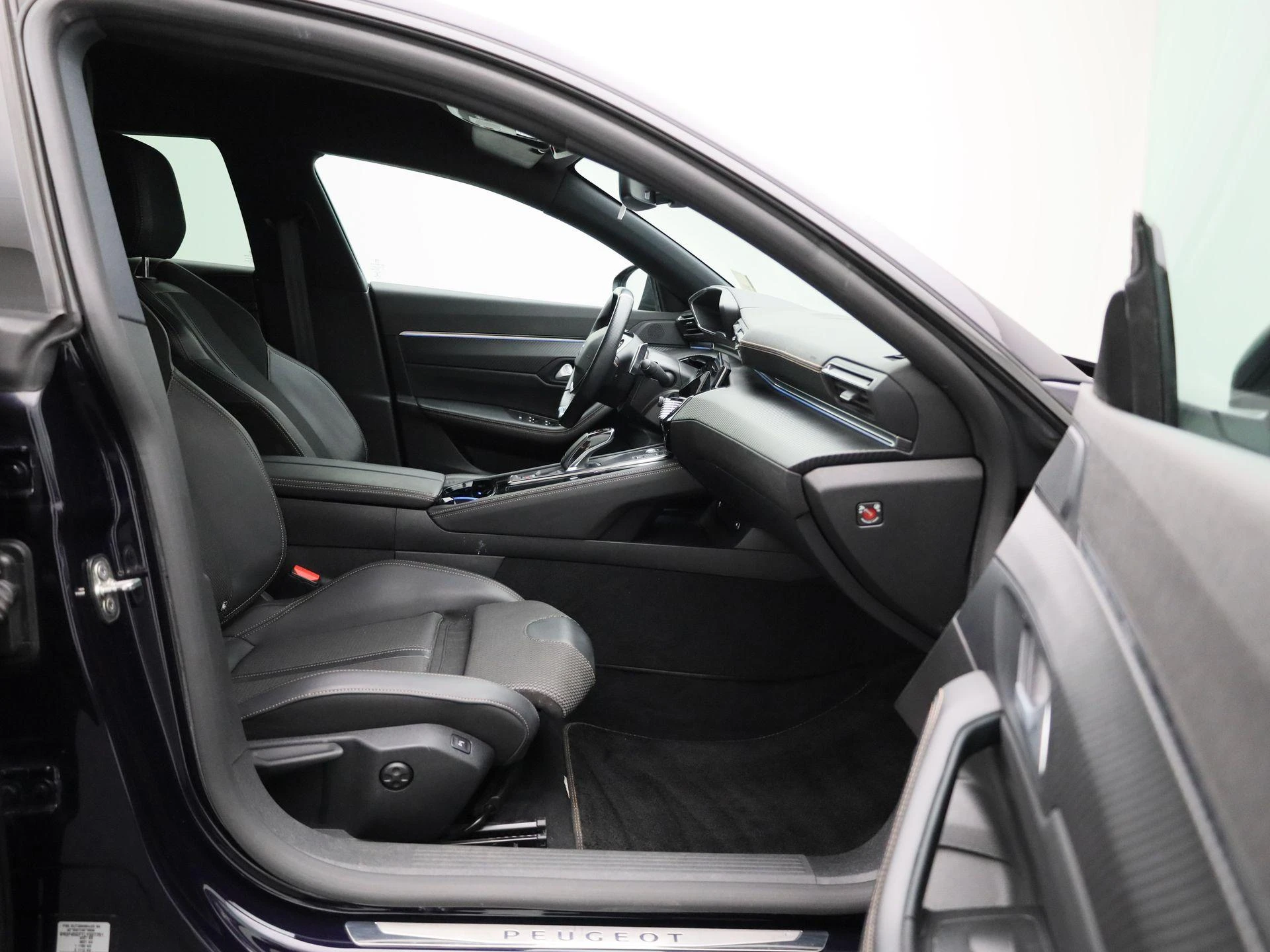 Peugeot-508-image-36