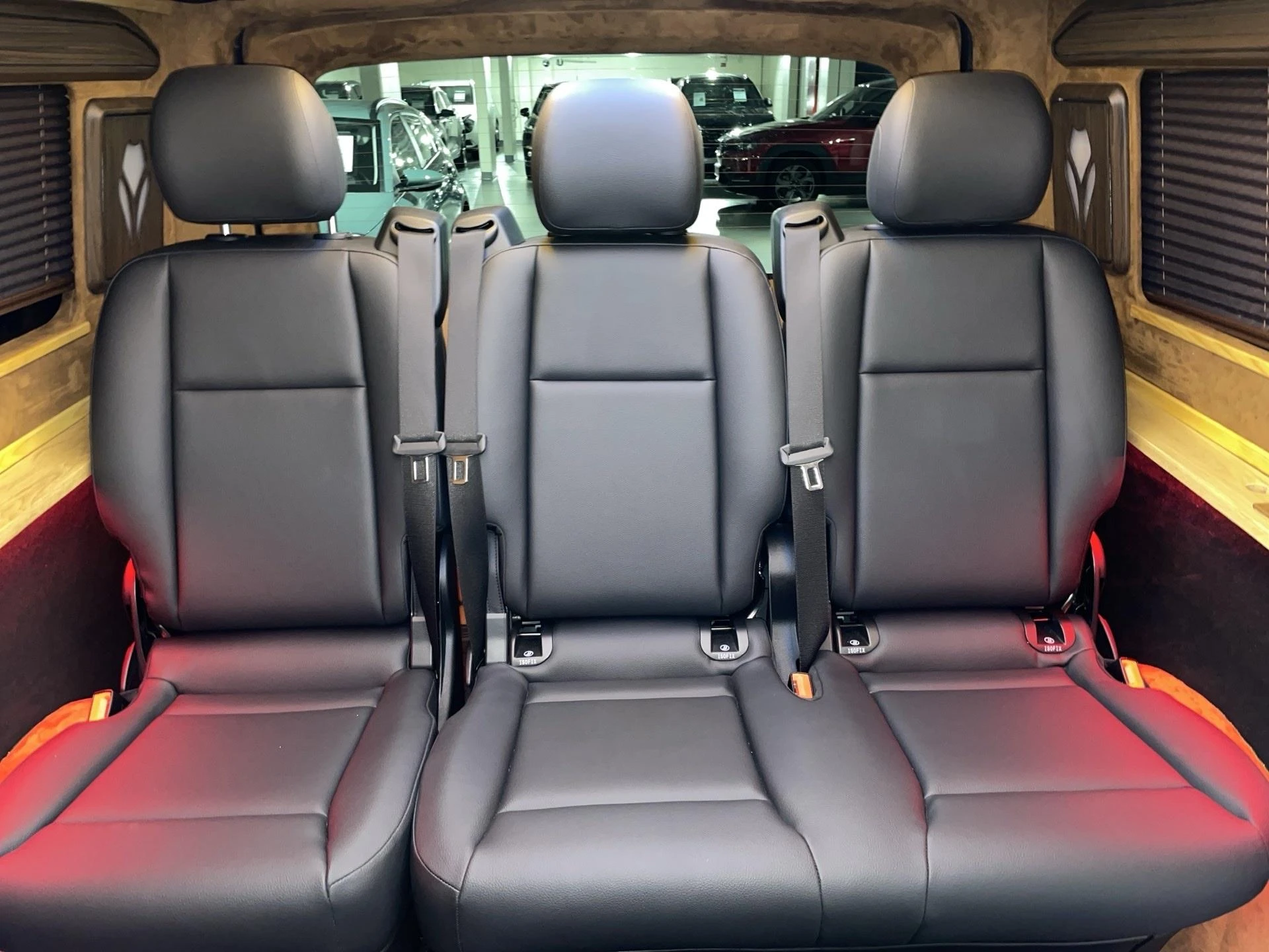 Mercedes-Benz-Vito-image-14