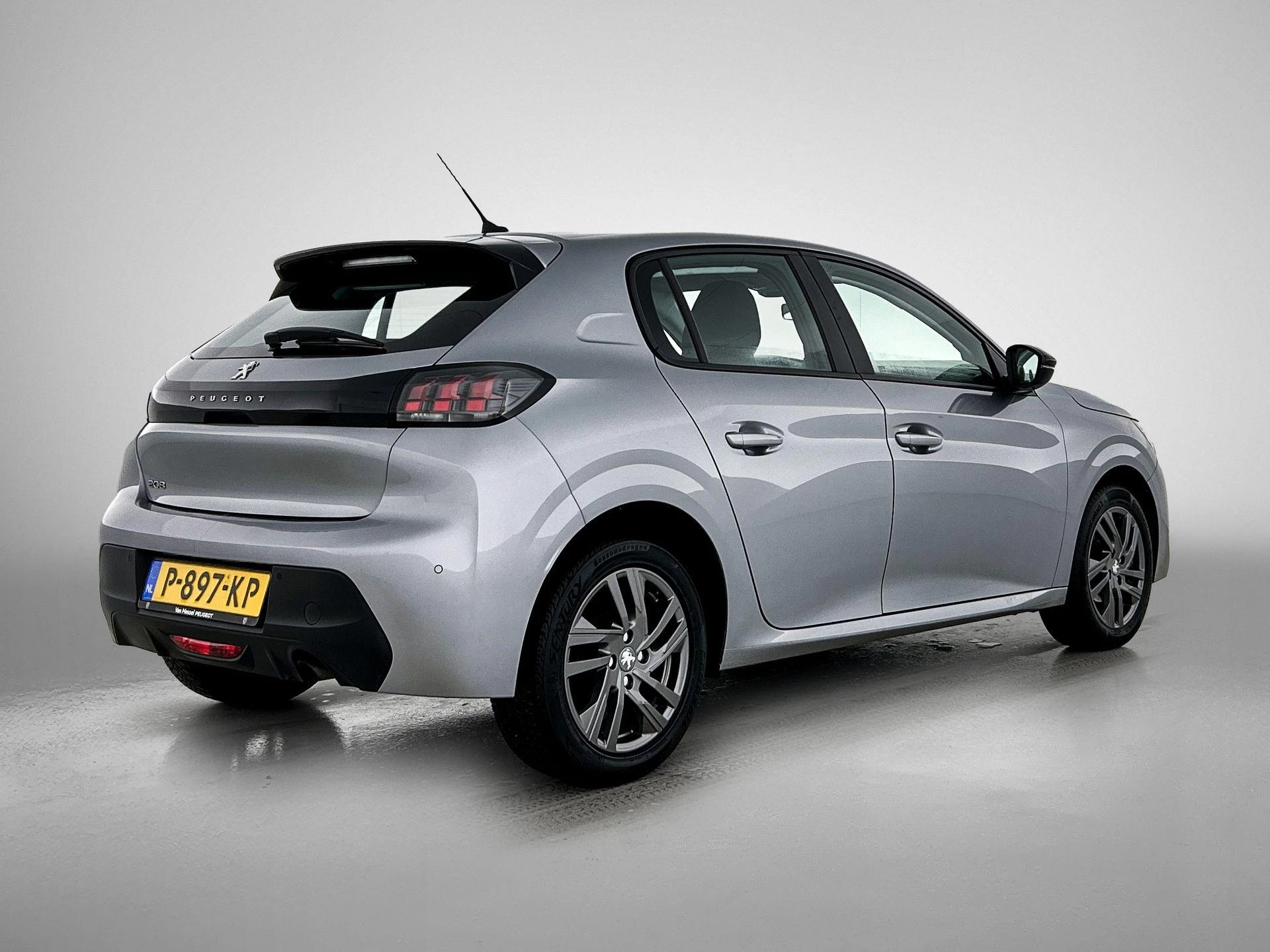 Peugeot-208-image-3