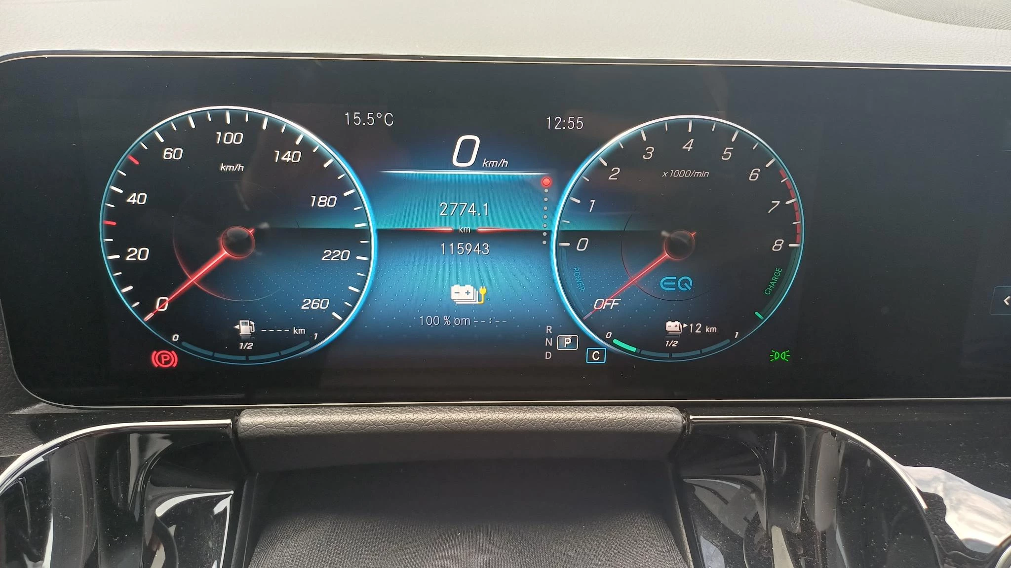 Mercedes-Benz GLA 250 e AMG Line + LEDER + PANO + MULTIBEAM + HEAD UP + CARPLAY +
