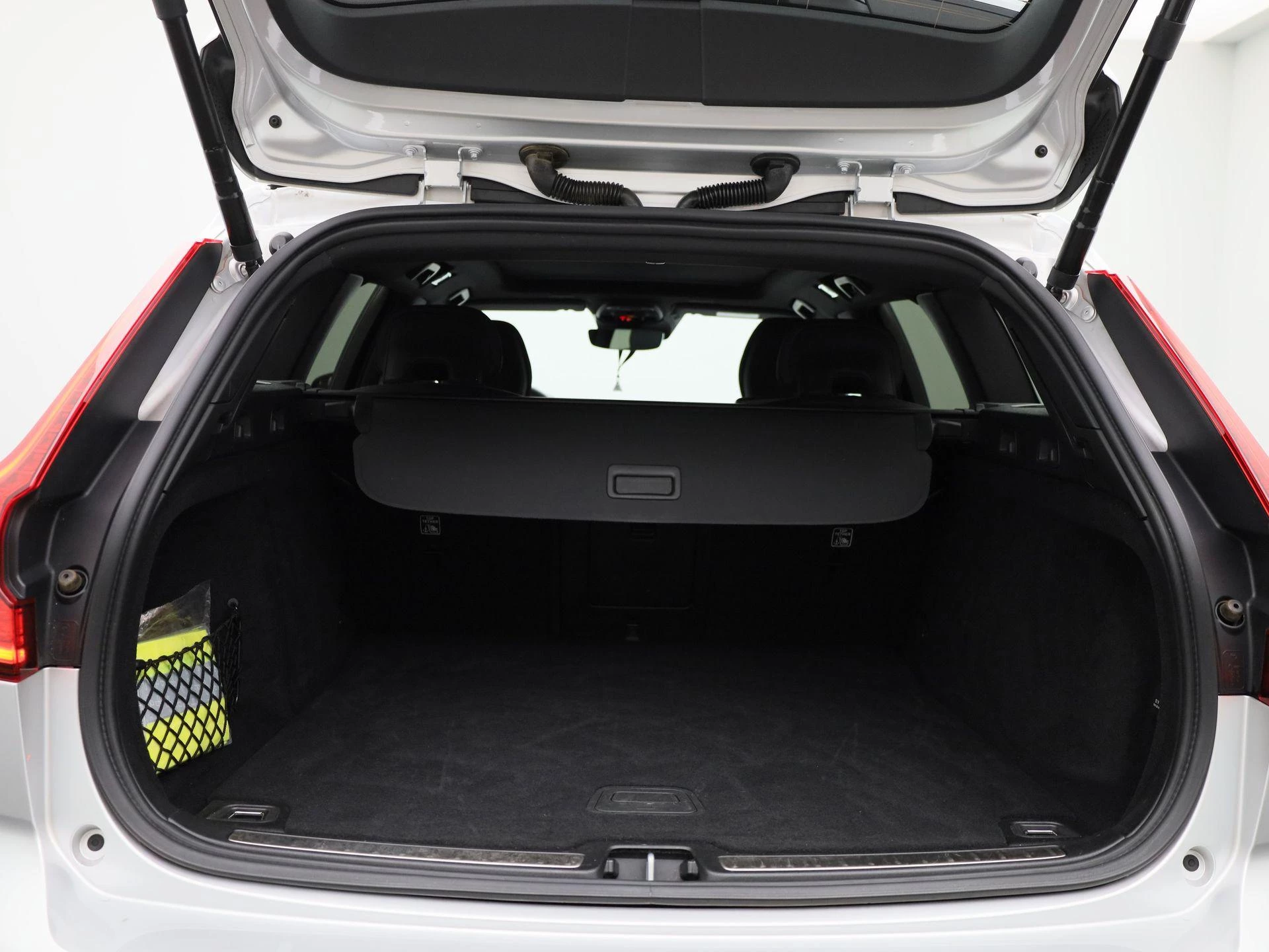 Volvo-V60-image-13