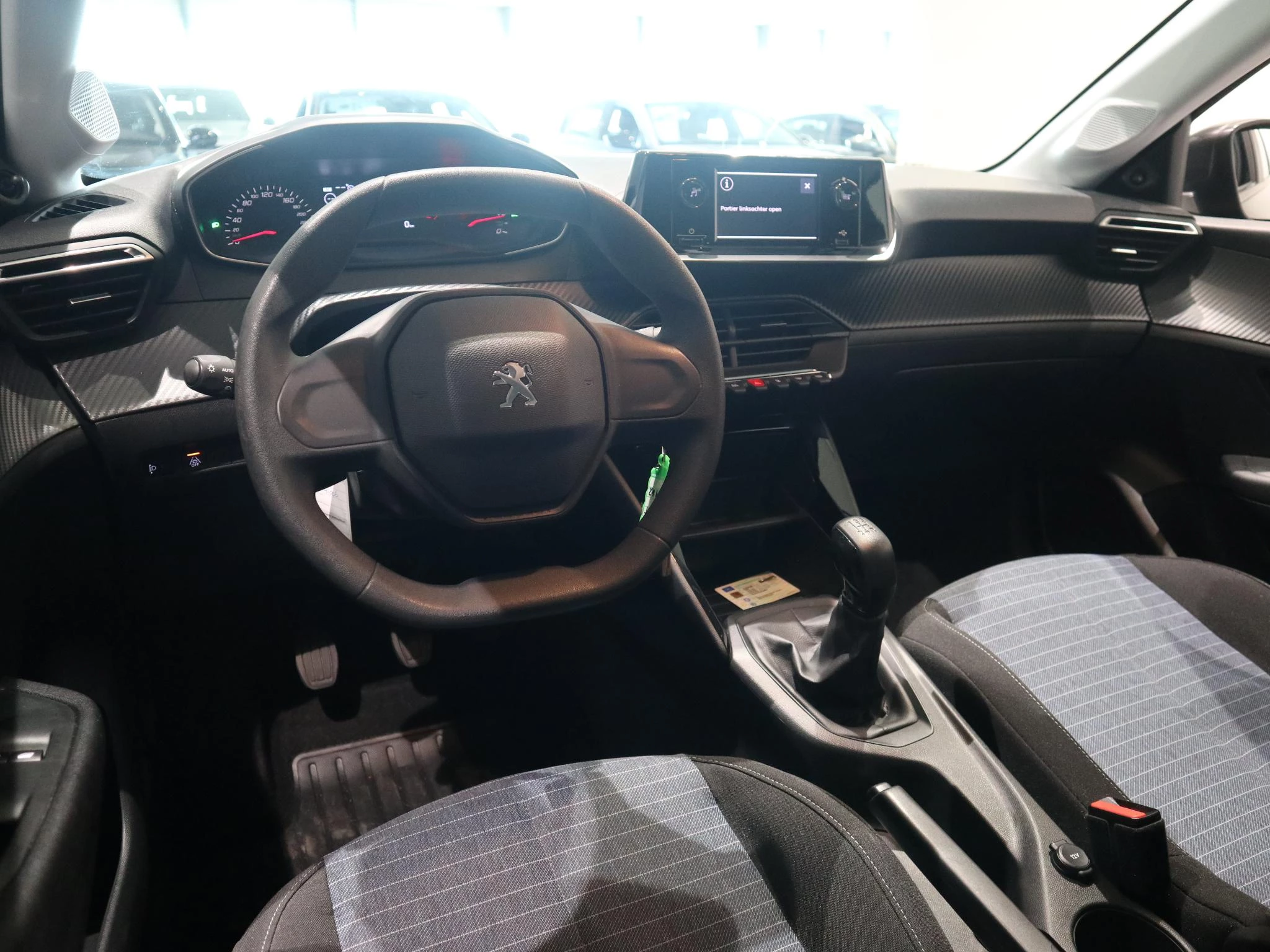 Peugeot-208-image-17