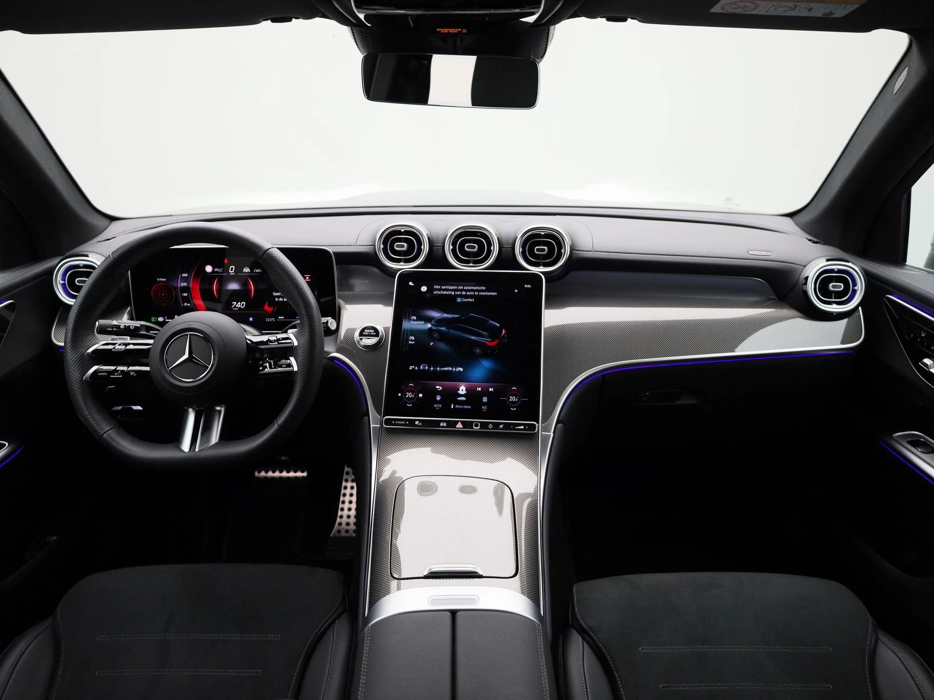 Mercedes-Benz-GLC-image-44