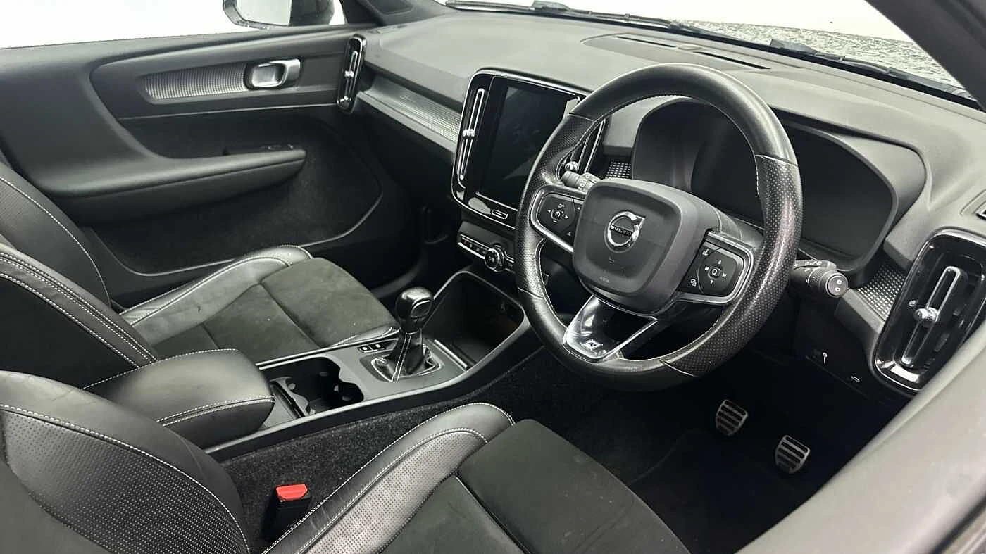 Volvo-XC40-image-4