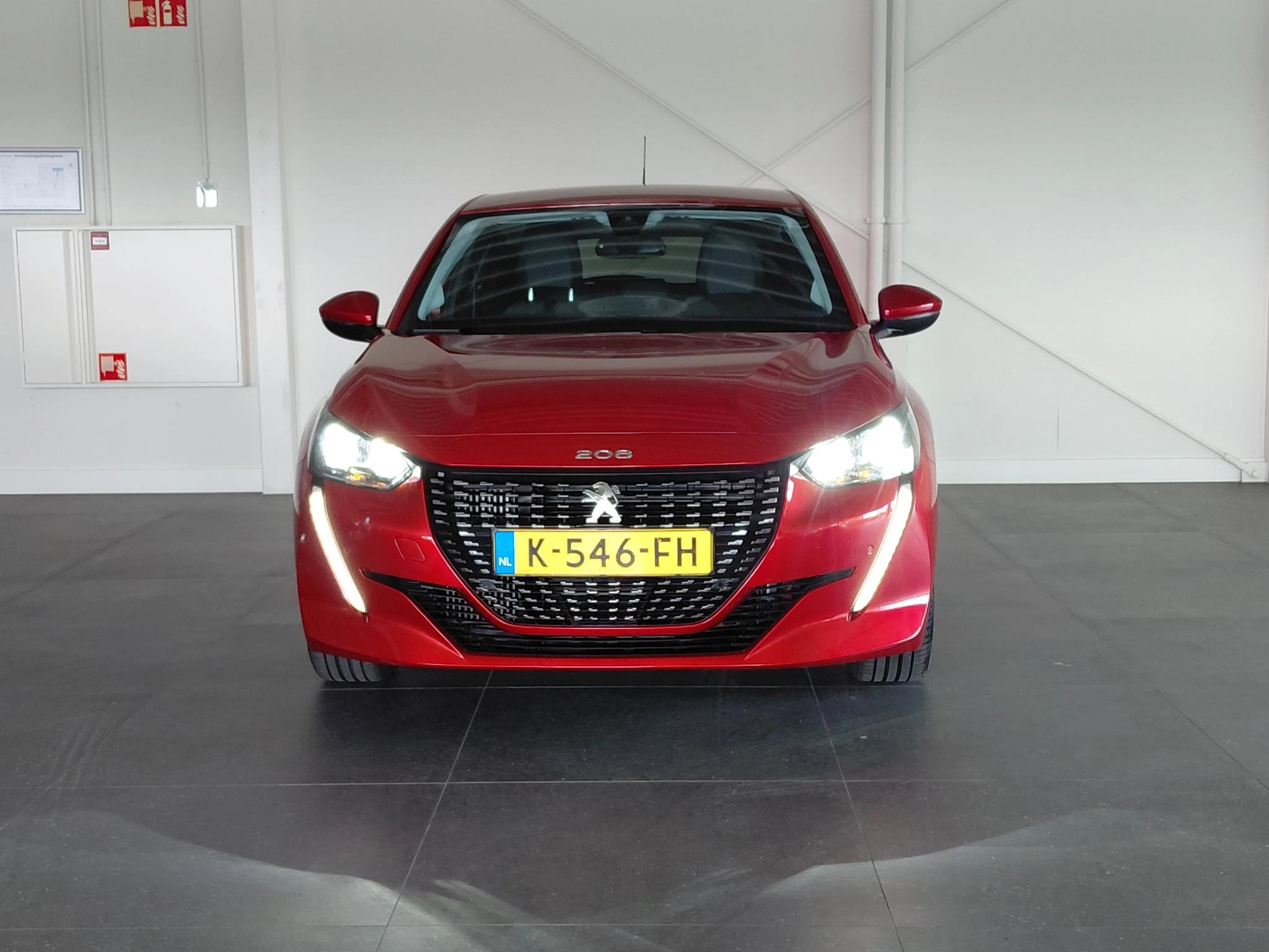 Peugeot-208-image-1