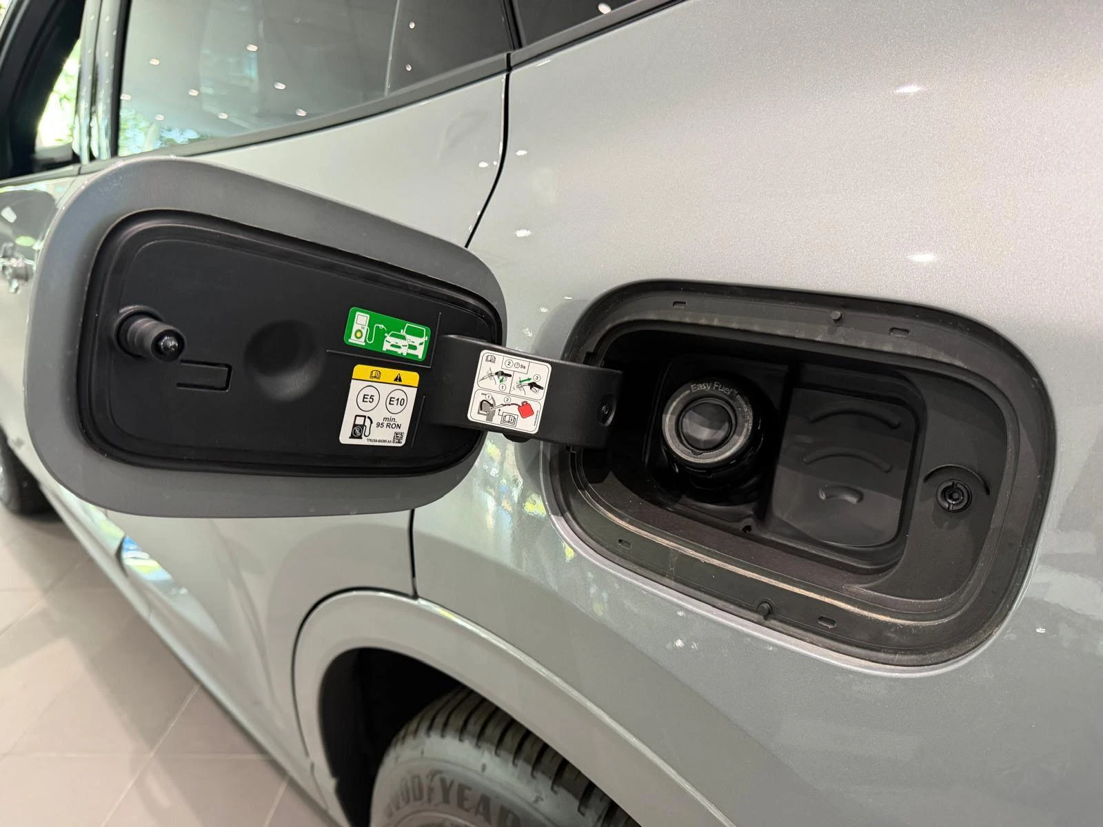 Ford-Kuga-image-11