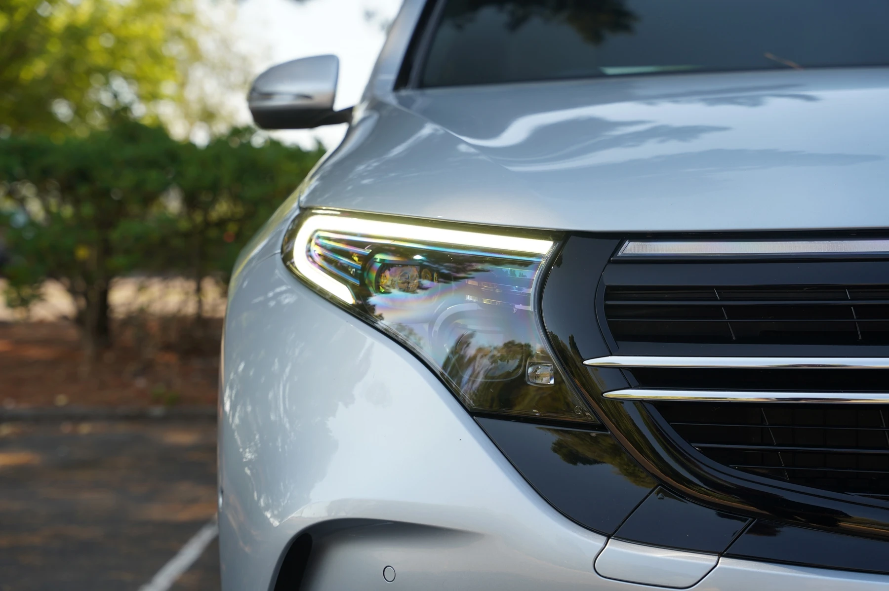 Mercedes-Benz-EQC-image-36