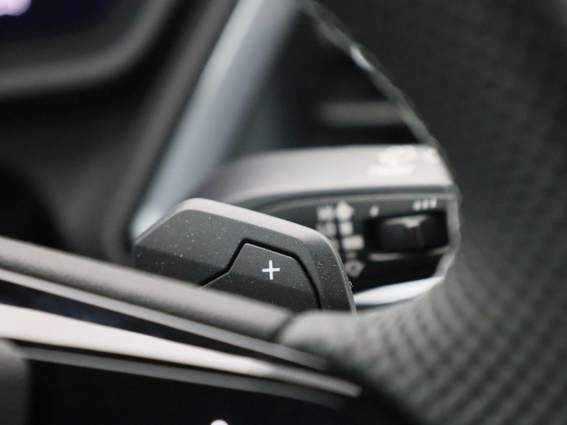 Audi-Q4 Sportback e-tron-image-32