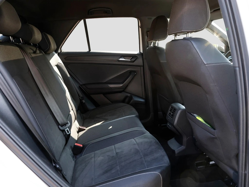 Volkswagen-T-Roc-image-8