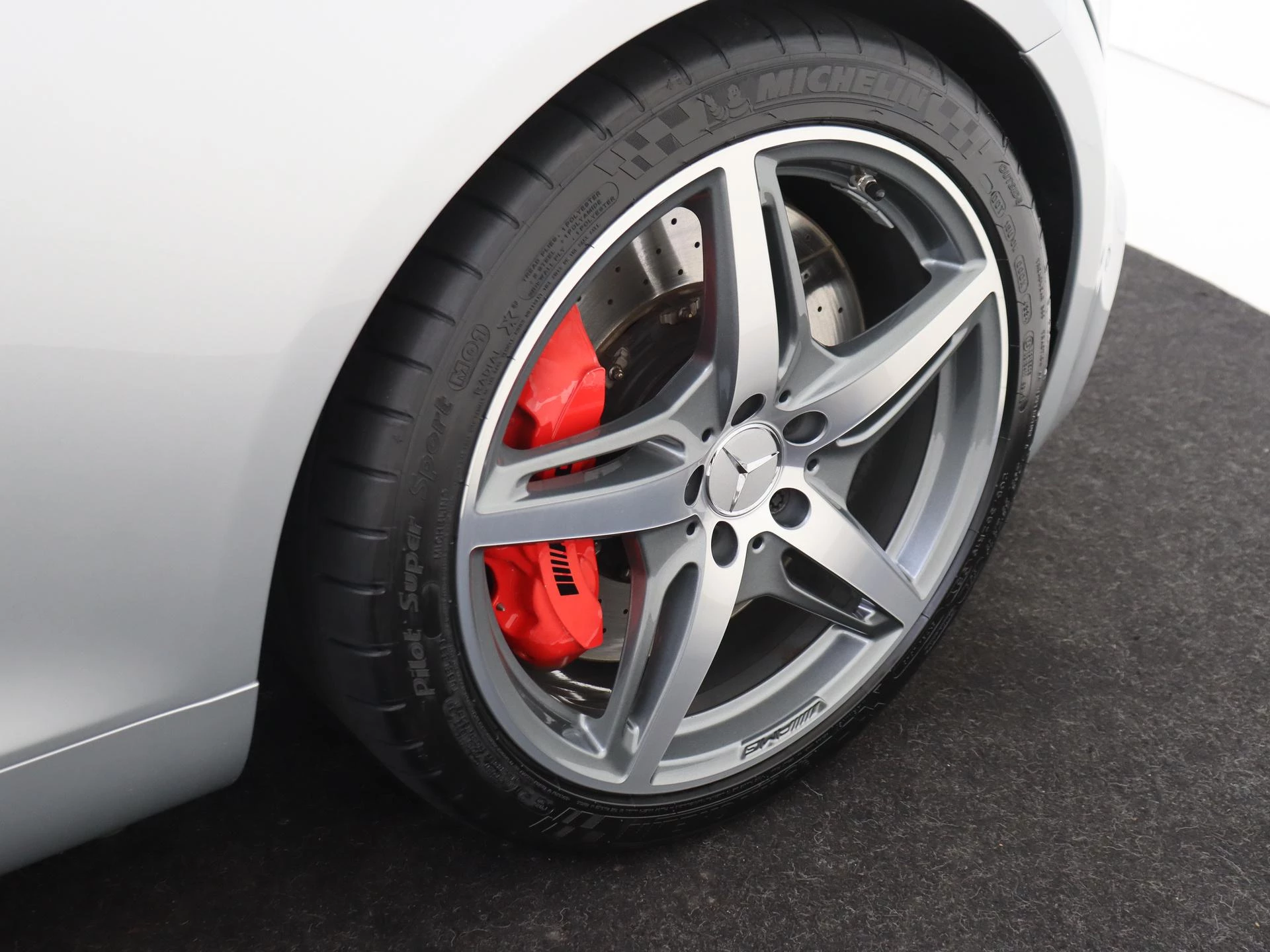 Mercedes-AMG-GT-image-9