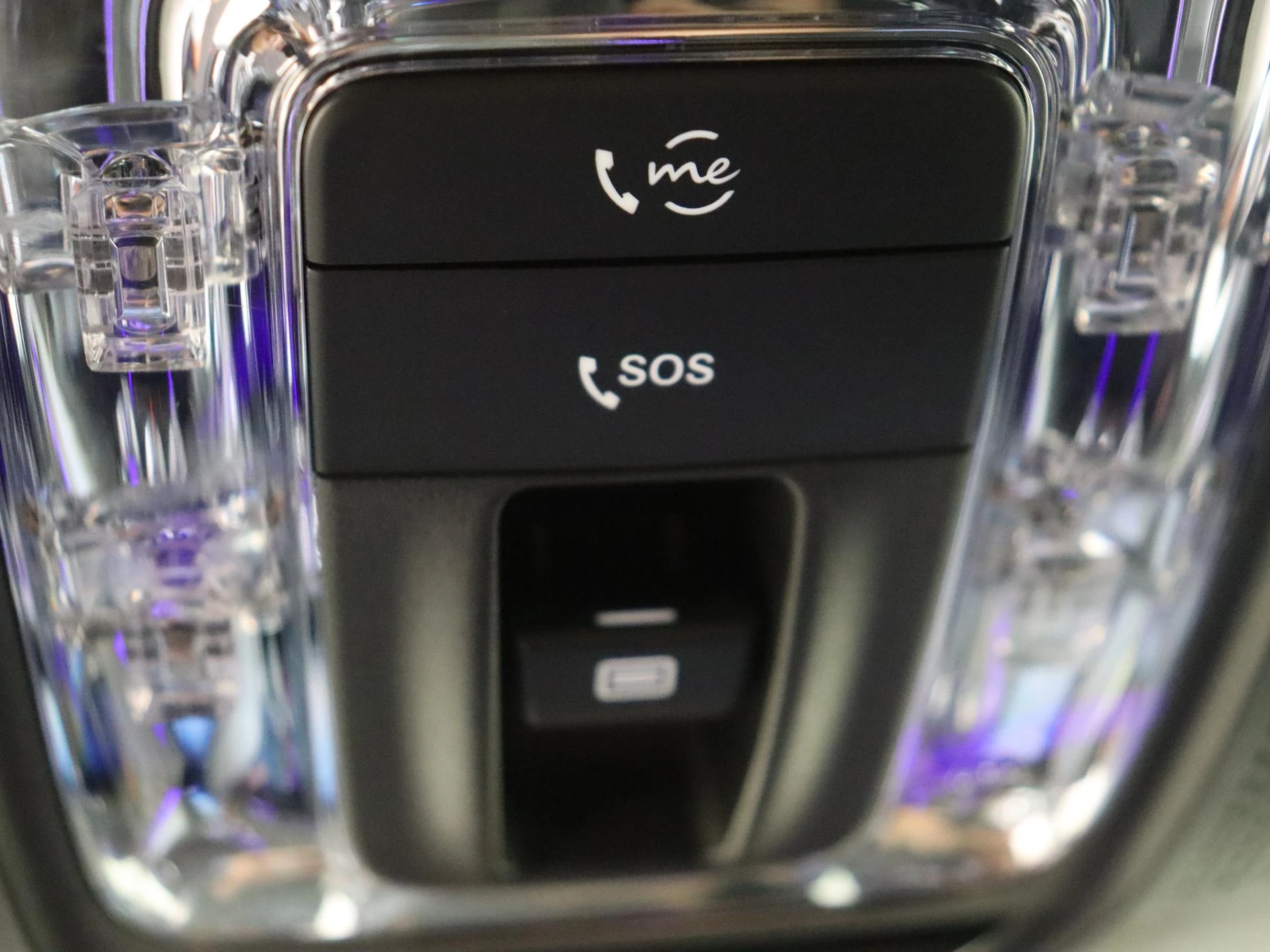 Mercedes-Benz-EQA-image-22
