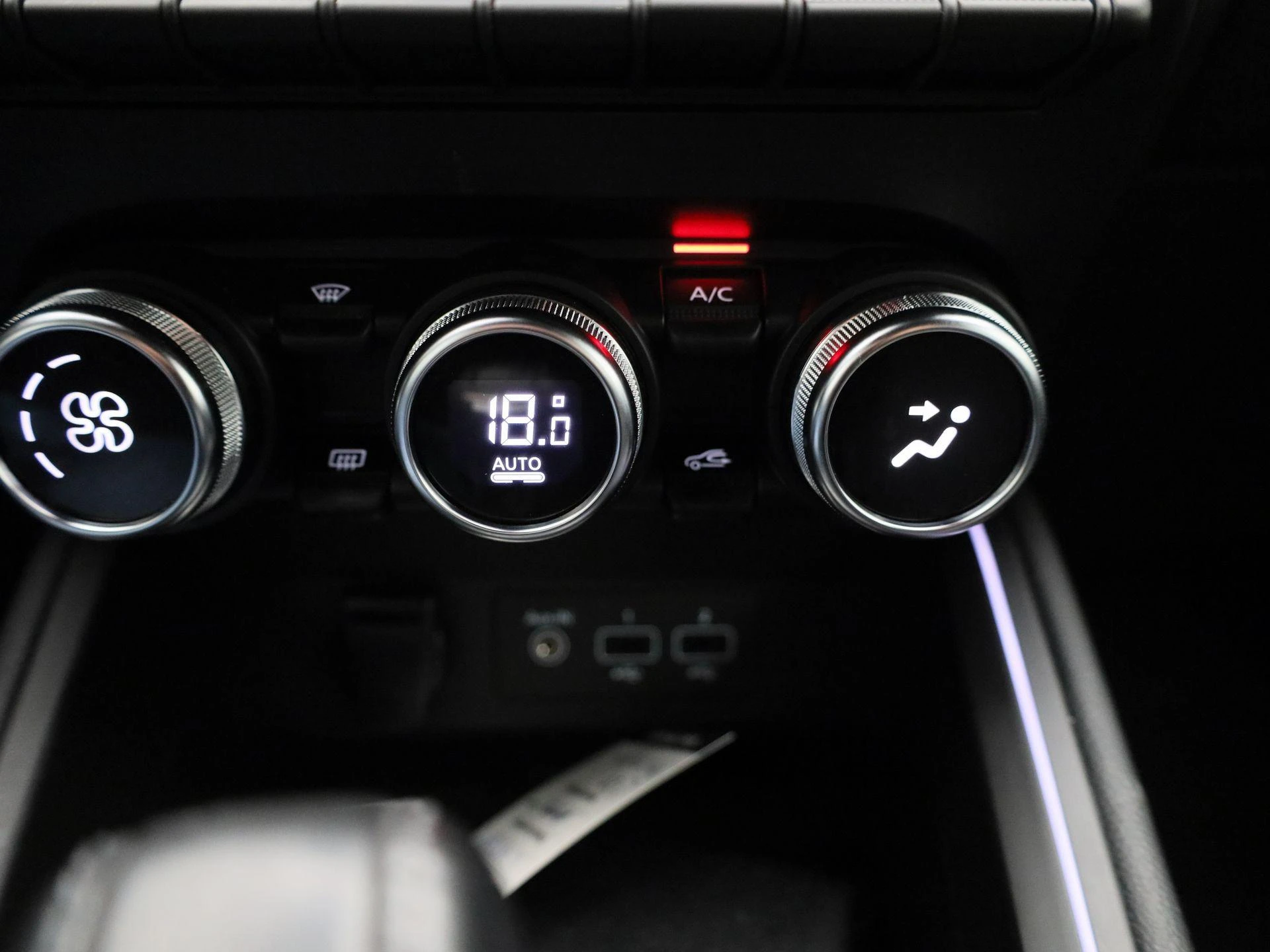 Renault-Clio-image-22