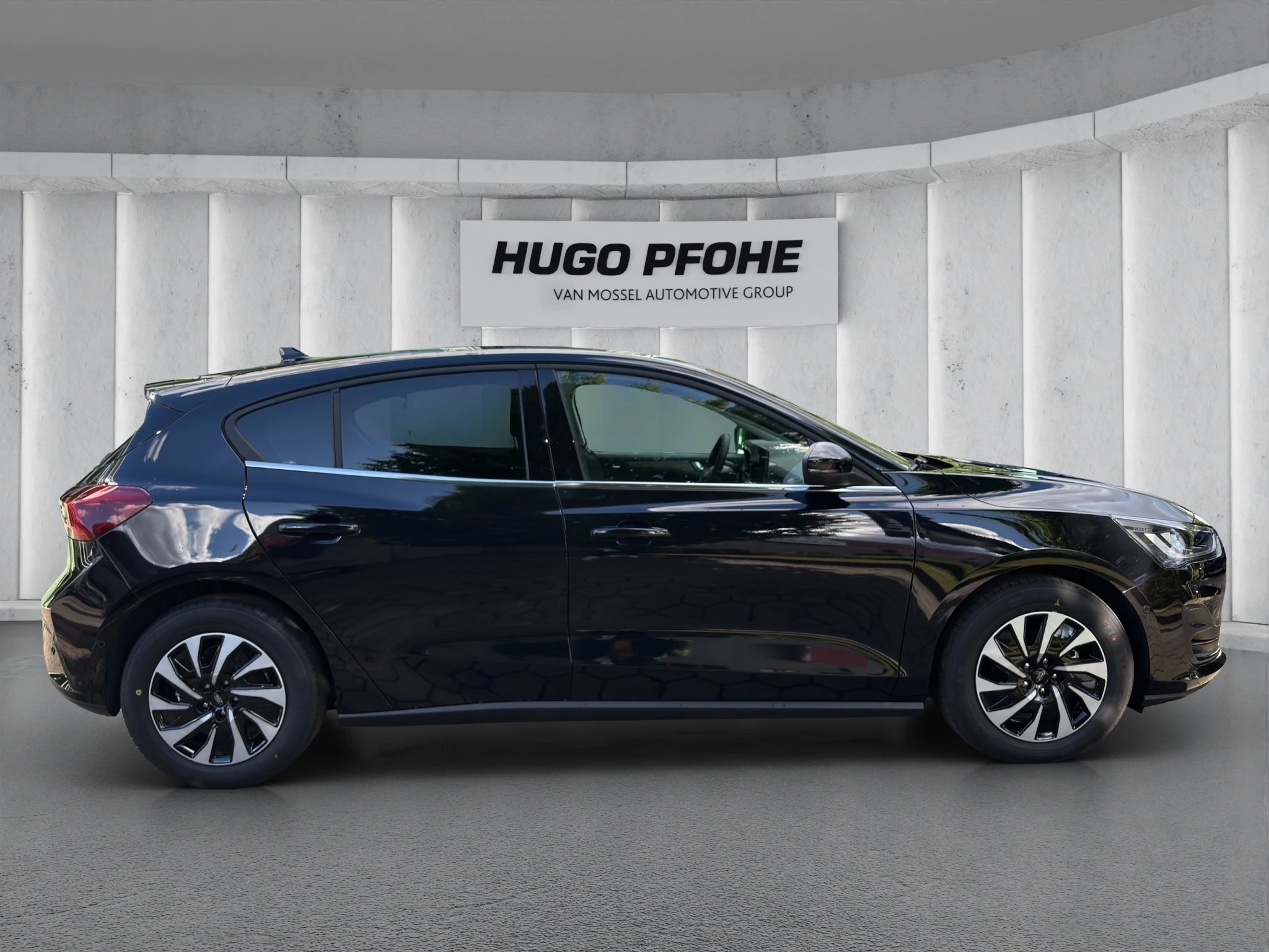 Ford Focus Titanium Edition Limousine Automatik & Panoramadach *HEZ Aktion Lieferung bis 30.06.2026*