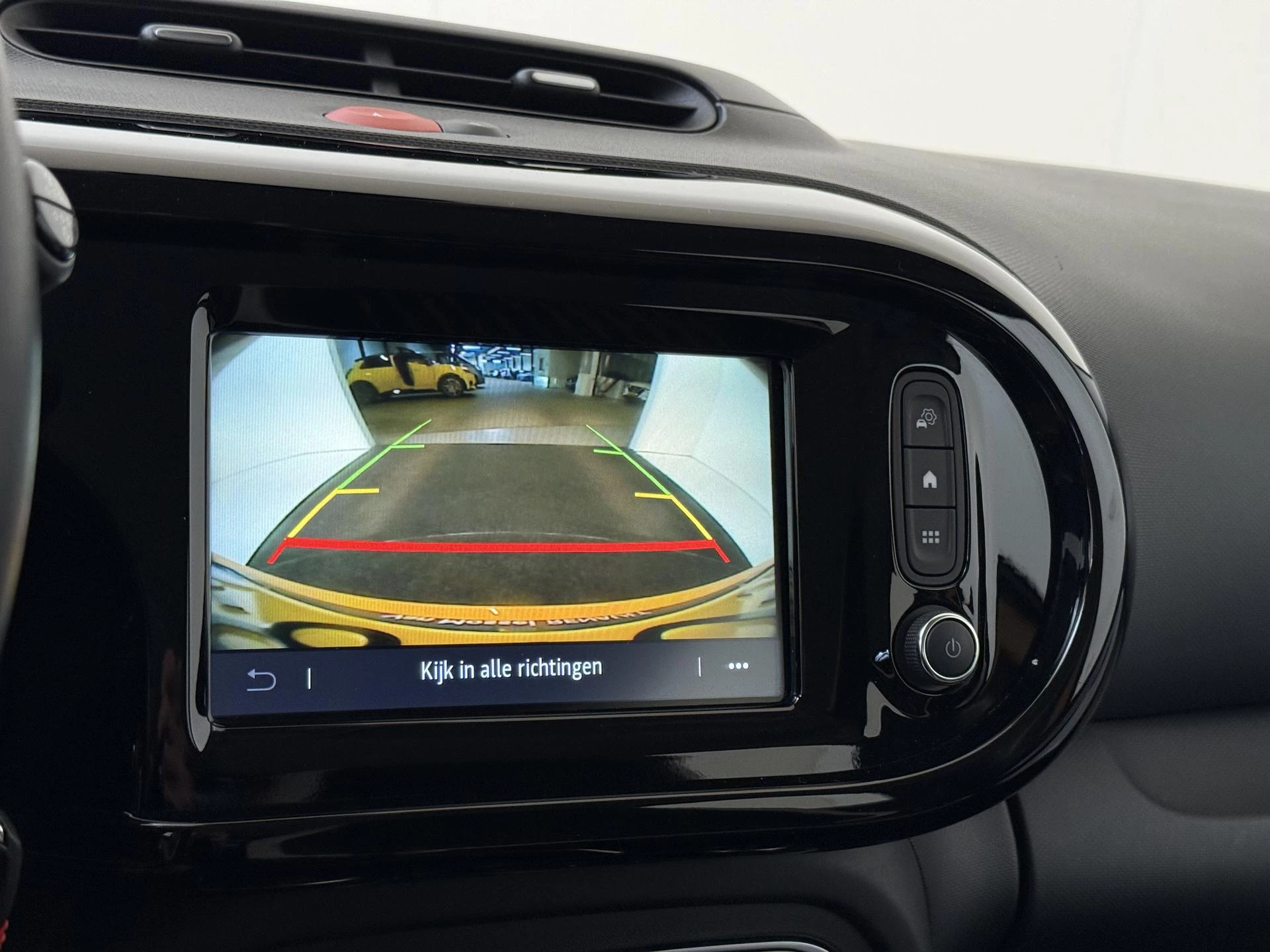Renault-Twingo-image-16
